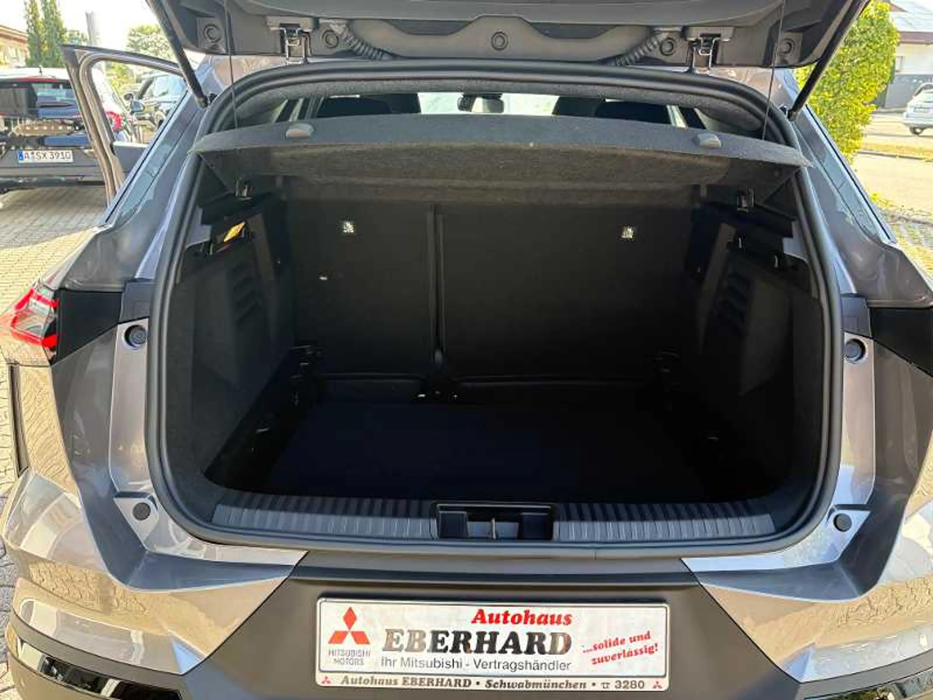 Mitsubishi Grandis Diamant PLUS 1.3 T-Benziner 7-DCT — photo 11