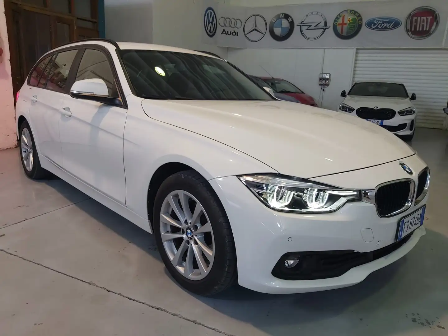 BMW 318 318d Touring Sport - EURO 6 C Bianco - 2