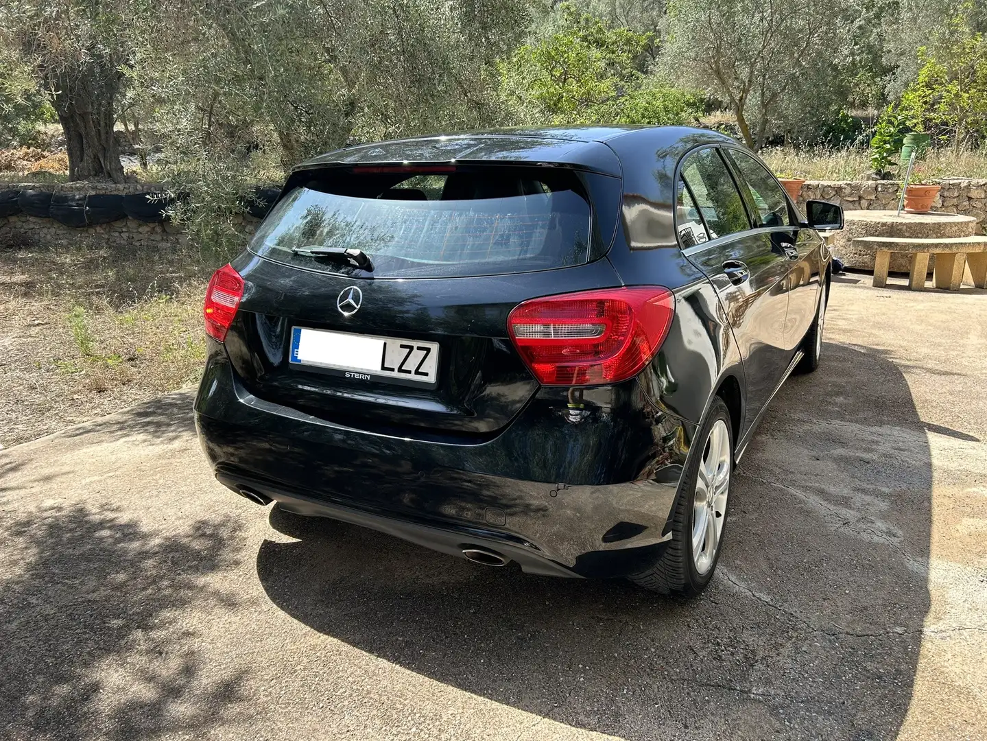 Mercedes-Benz A 180 (BlueEFFICIENCY) Urban - 2