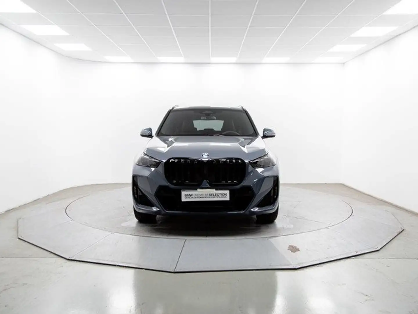 BMW X1 sDrive 20iA Gris - 2