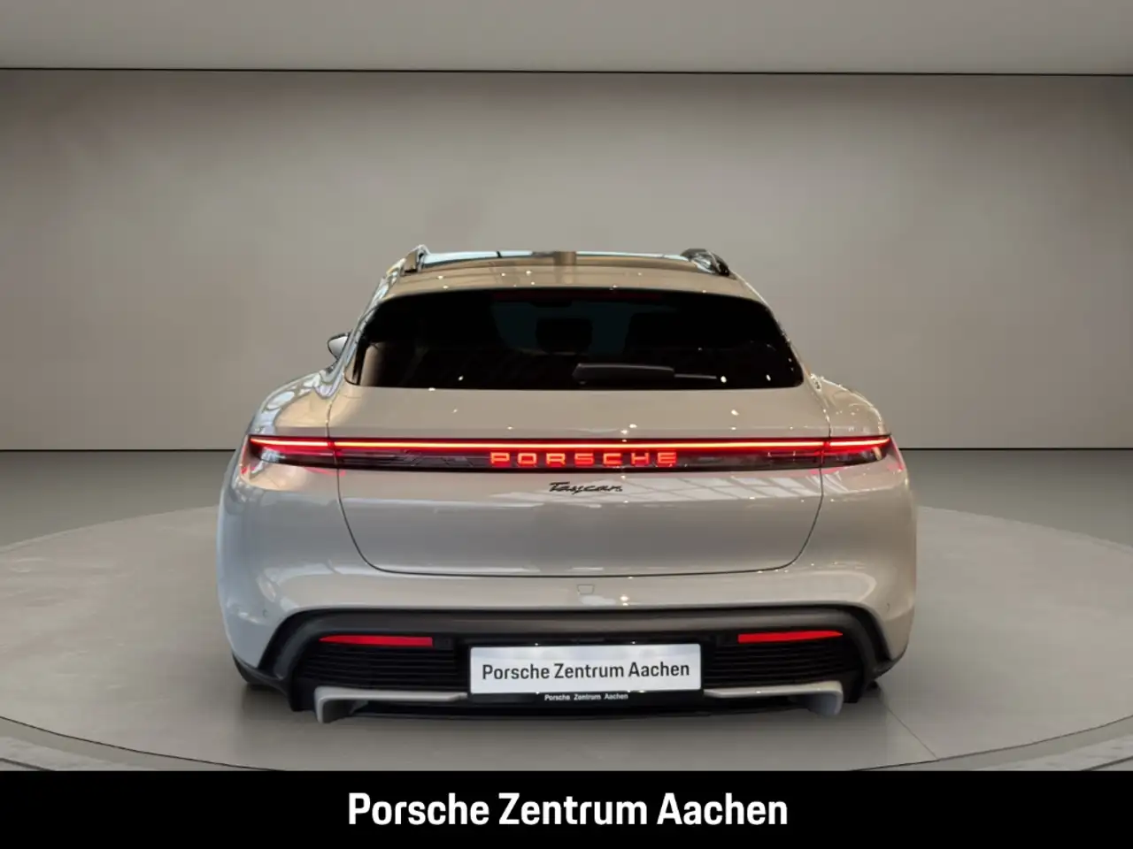Porsche Taycan Sport Turismo Black Edition 8