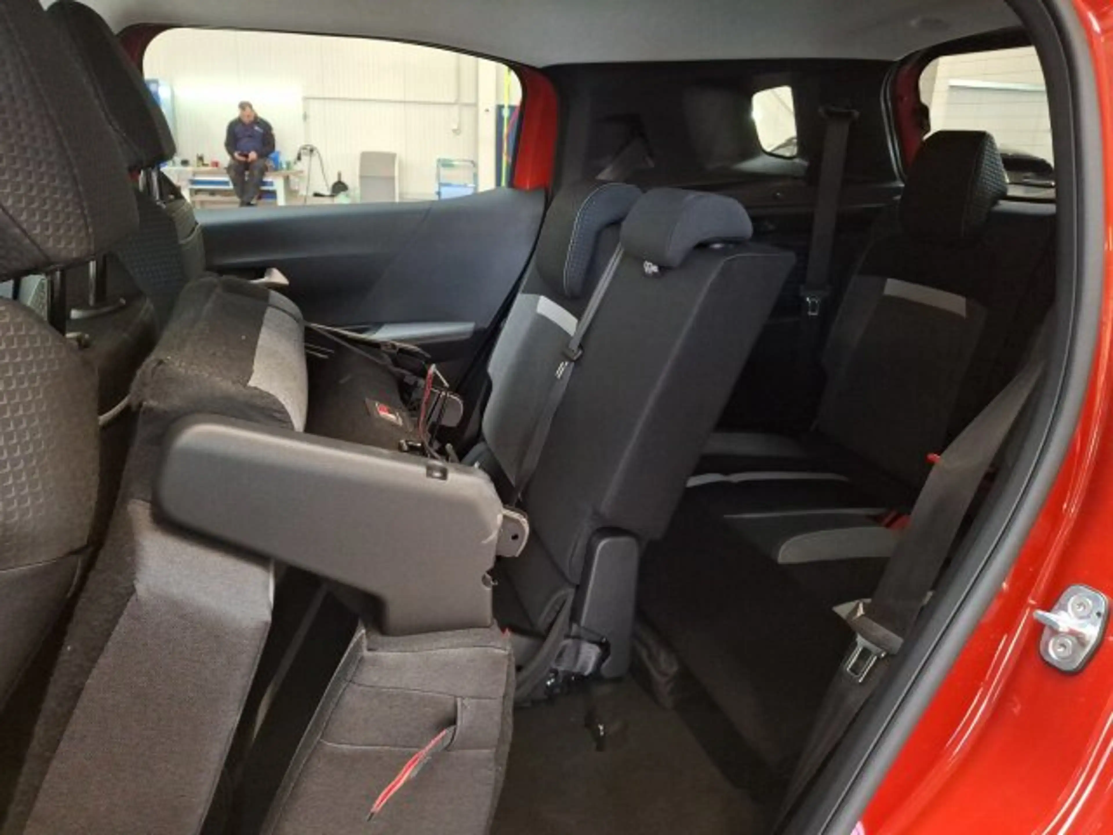 Opel Frontera Frontera 1.2 MHEV GS 7 Sitzer +FSH+Kamera+LHZ+ — photo 17