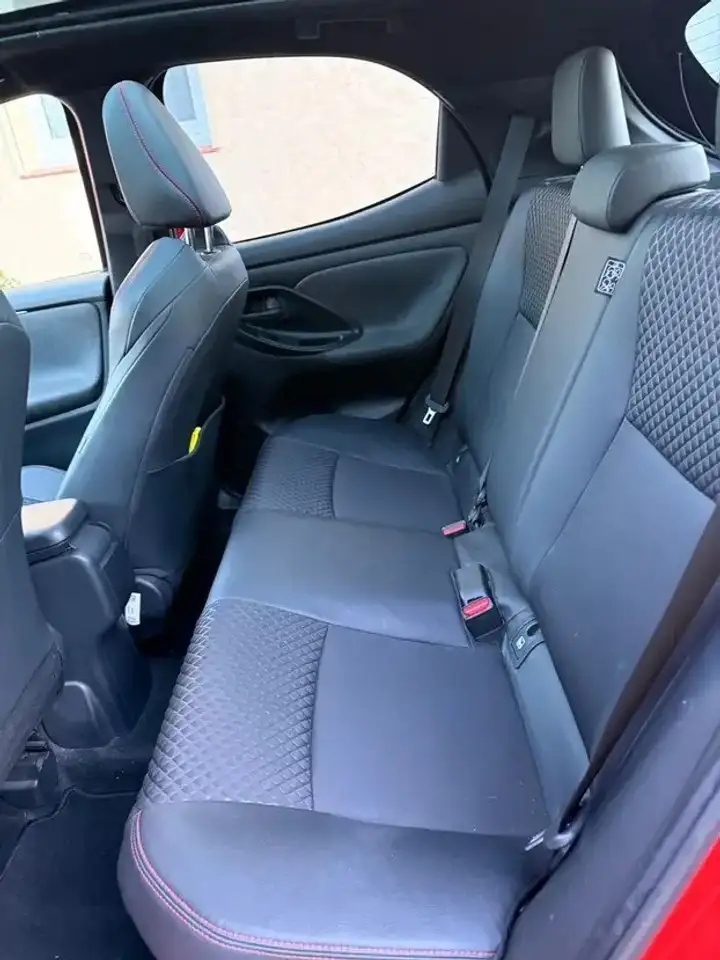 Toyota Yaris Yaris — photo 6