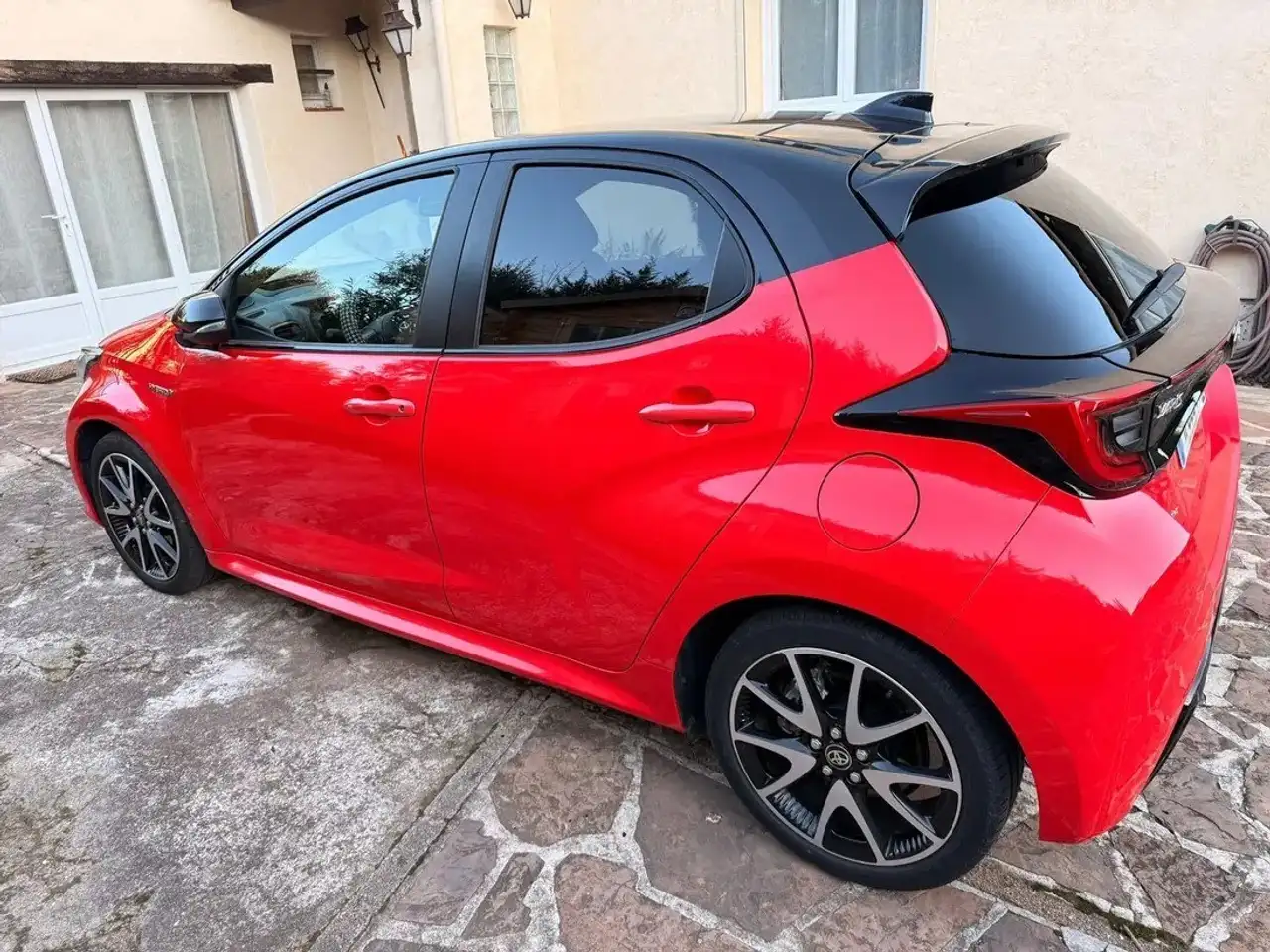 Toyota Yaris Yaris — photo 2