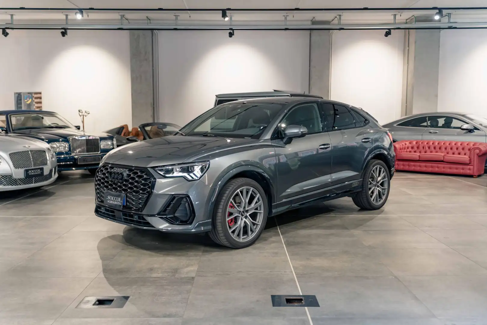 Audi Q3 SPB 40 TDI quattro S tronic S line edition*20"* Grijs - 1