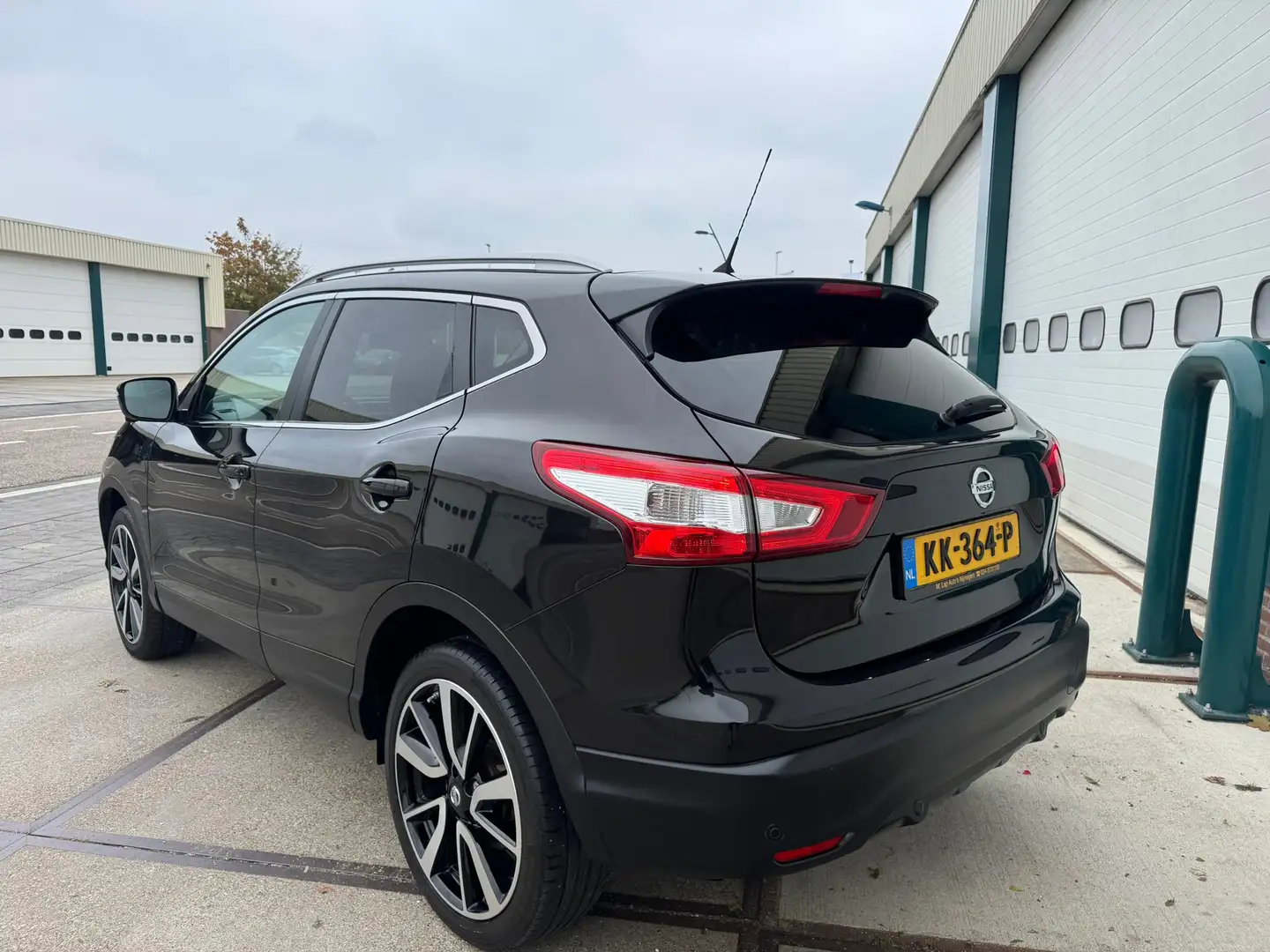 Nissan Qashqai 1.2 Tekna Nieuwst ! 157Dkm ! Noir - 2