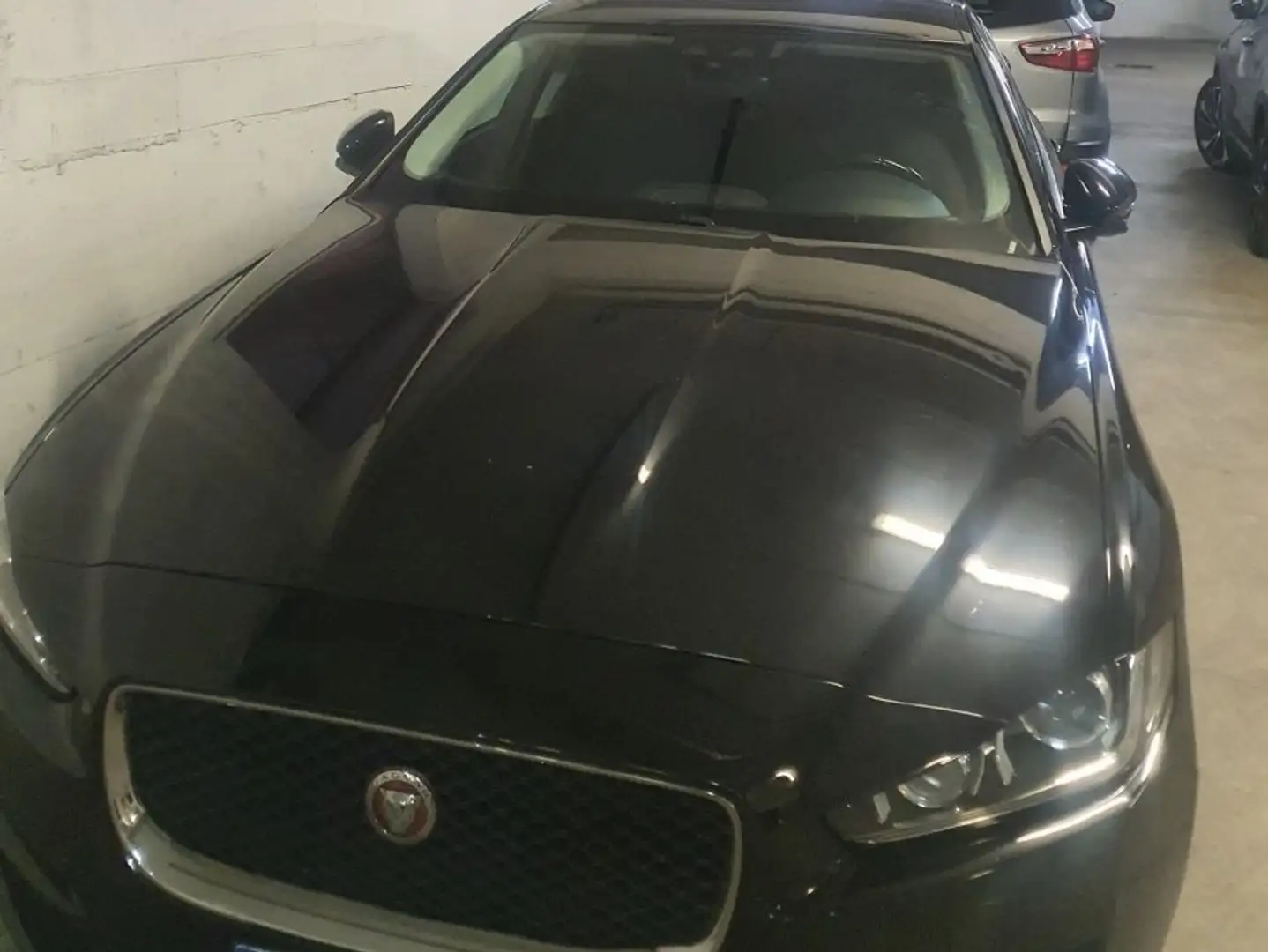 Jaguar XE 2.0d Pure 163cv - 1