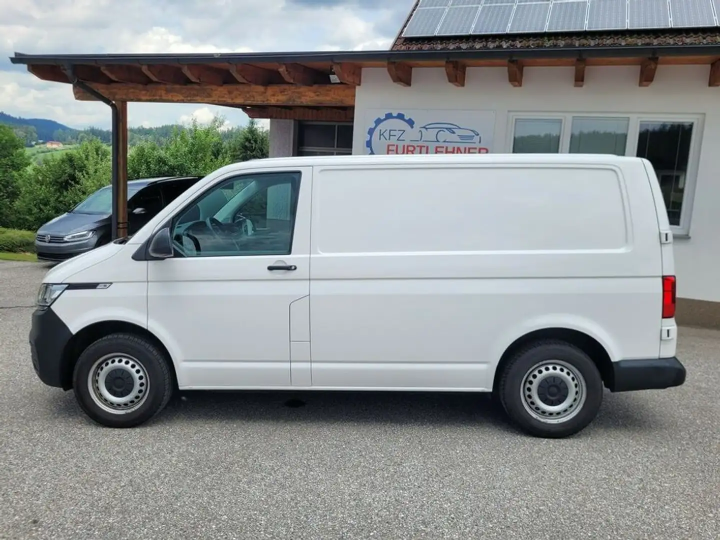 Volkswagen T6 Transporter Kastenwagen Entry TDI Weiß - 2