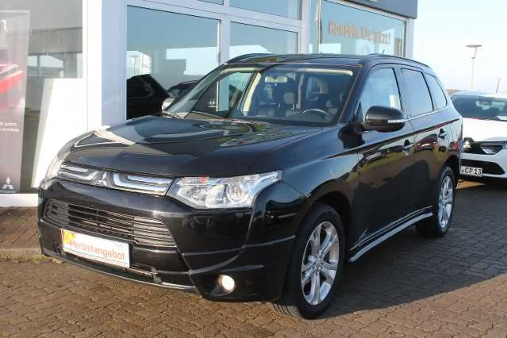 Mitsubishi Outlander 2.2 DI-D Intense/Style Nero - 1