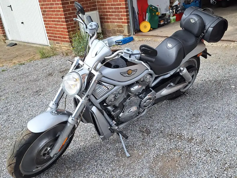 Harley-Davidson VRSC V-Rod - foto 2