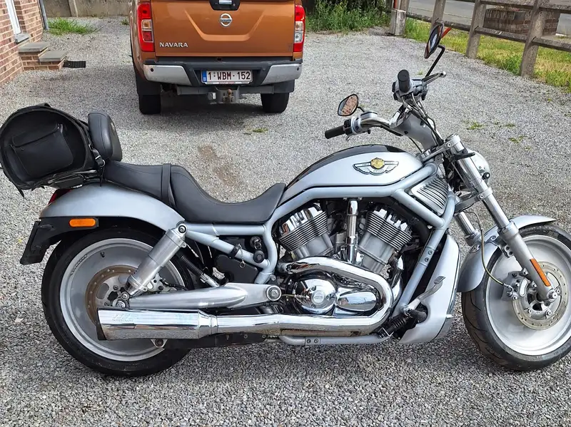 Harley-Davidson VRSC V-Rod - foto 4