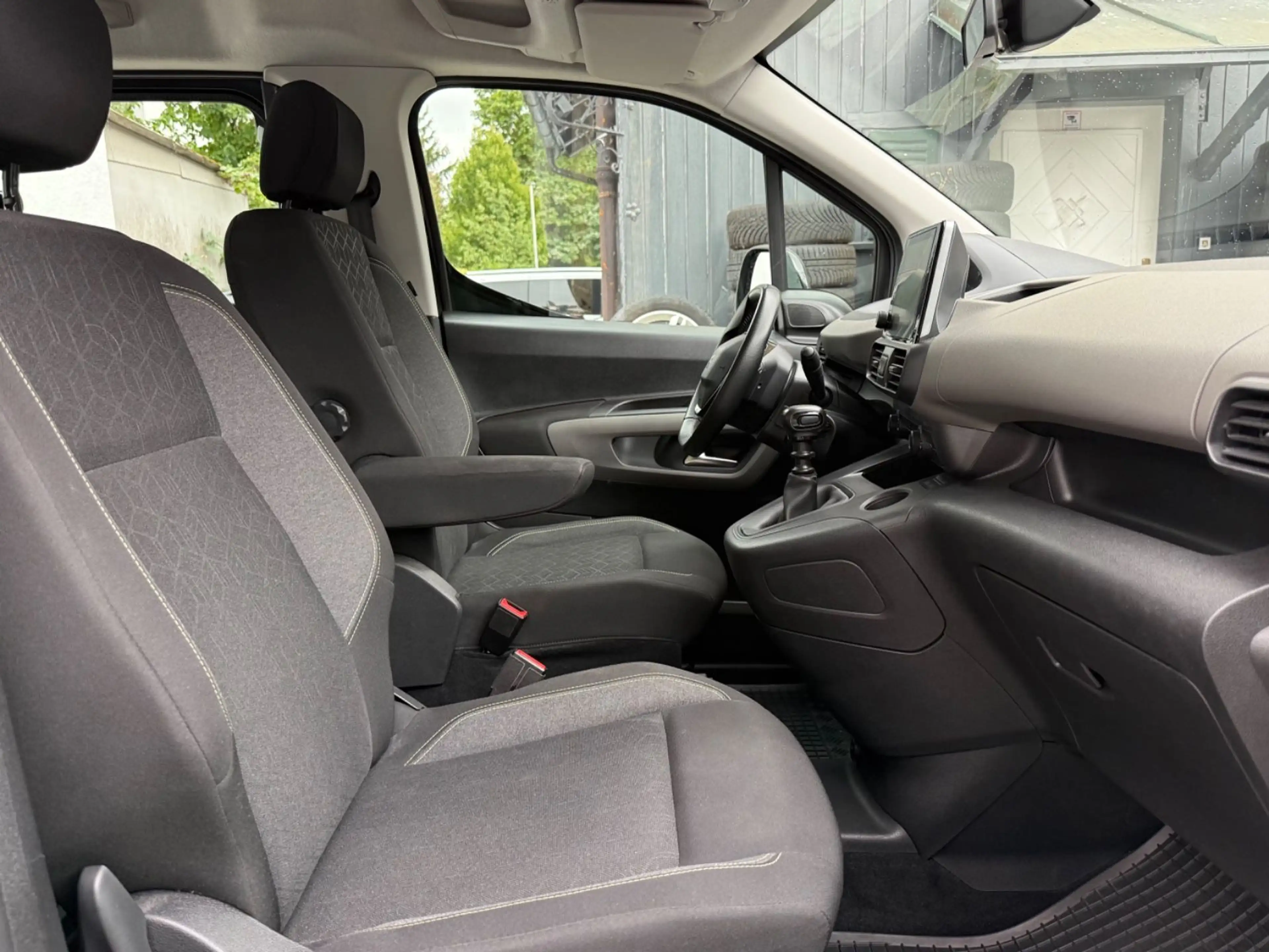 Peugeot Rifter 1.5 Blue-HDI Active Navi/CarPlay/PDC/SHZ — photo 14
