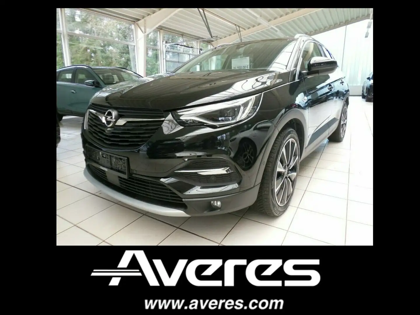 Opel Grandland X 1.6 Ultimate Plug-in-Hybrid 4 Automatik Schwarz - 1