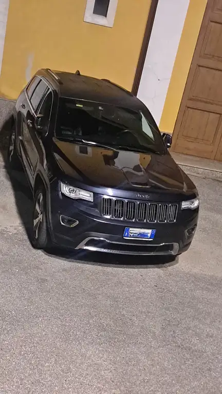 Jeep Grand Cherokee 2015 из Европы — купить под ключ