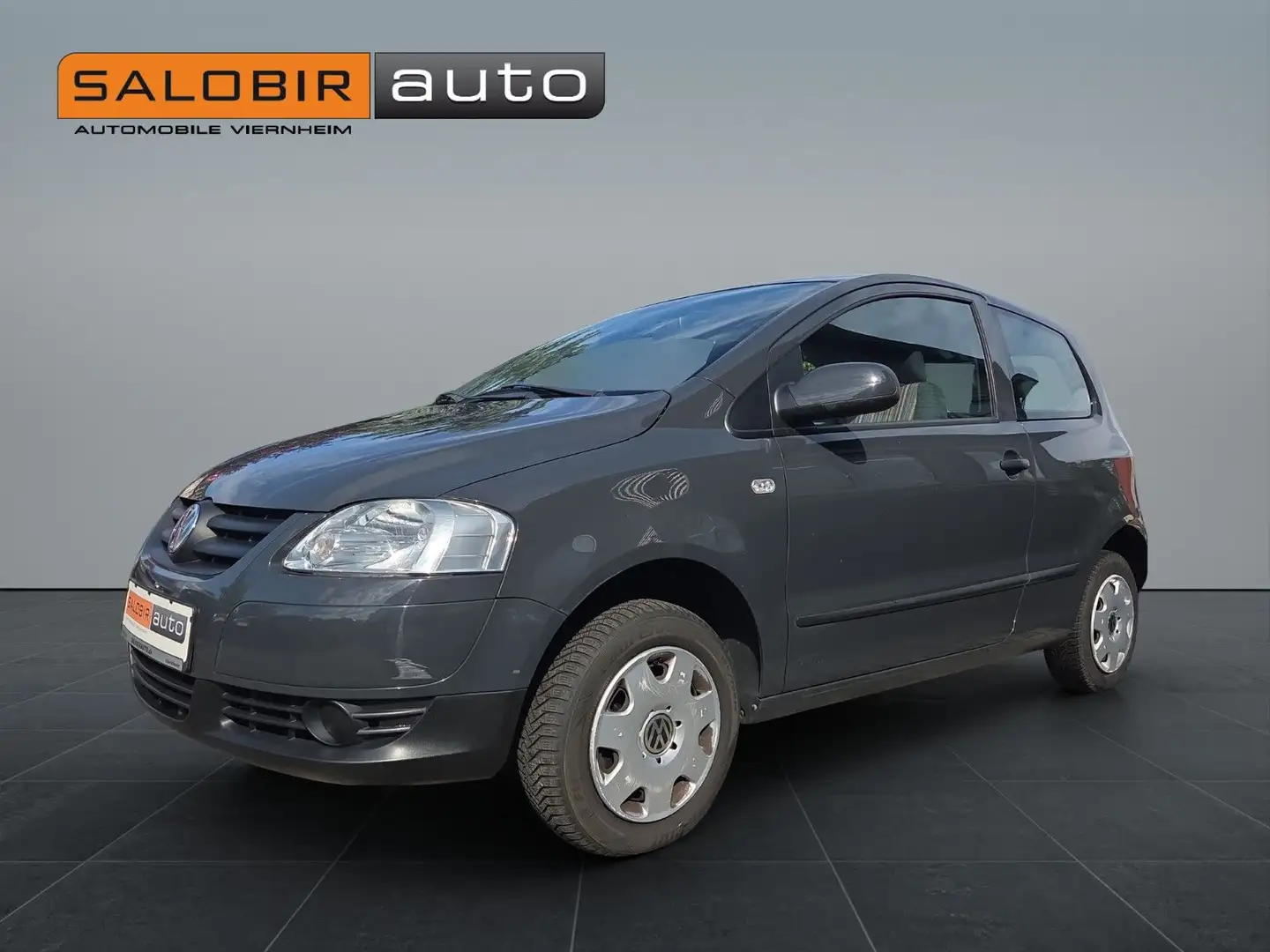 Volkswagen Fox 1.4 (4-Zylinder) CD TÜV + Insp NEU 8-Fach Grau - 1