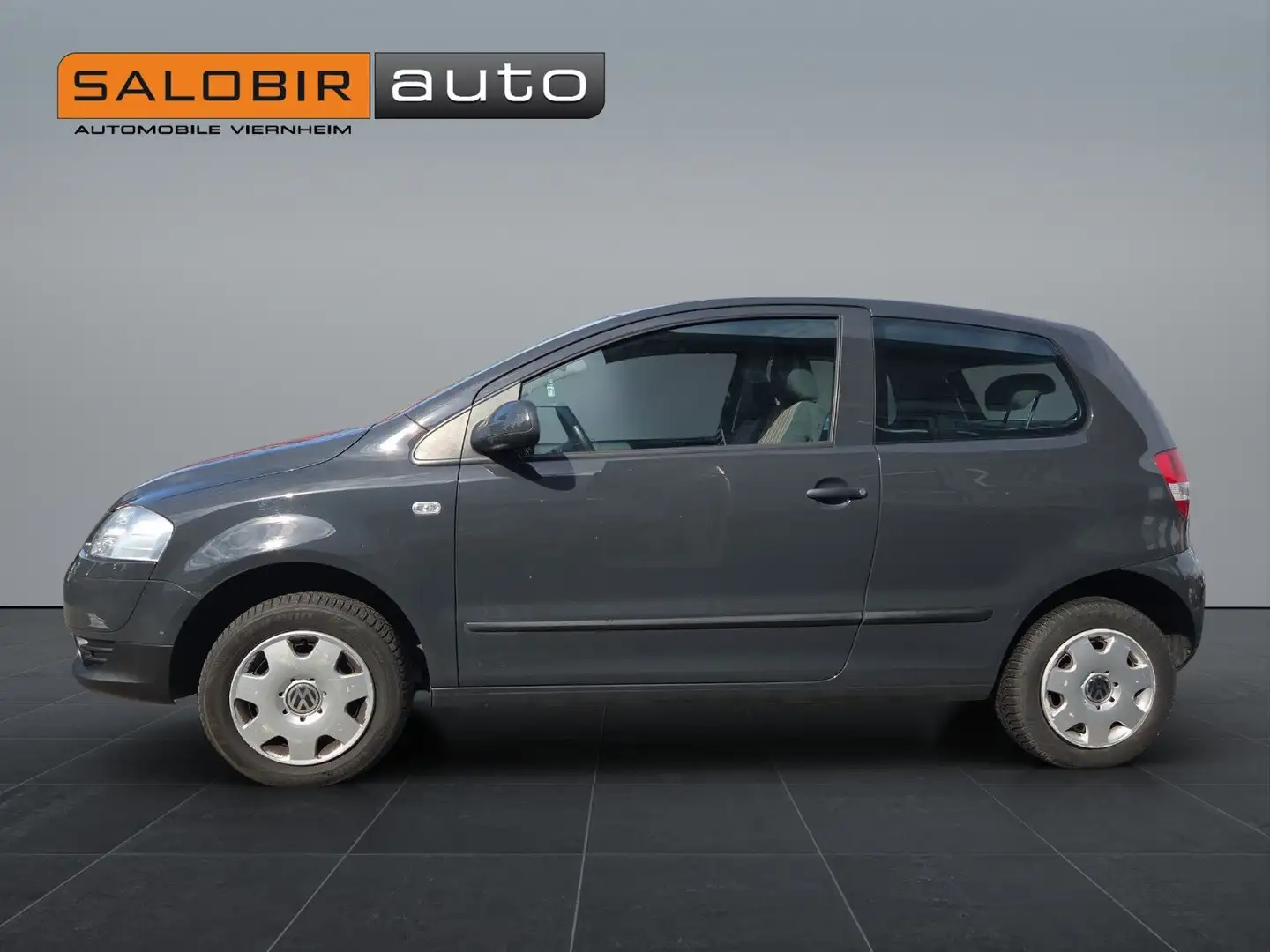 Volkswagen Fox 1.4 (4-Zylinder) CD TÜV + Insp NEU 8-Fach Grau - 2