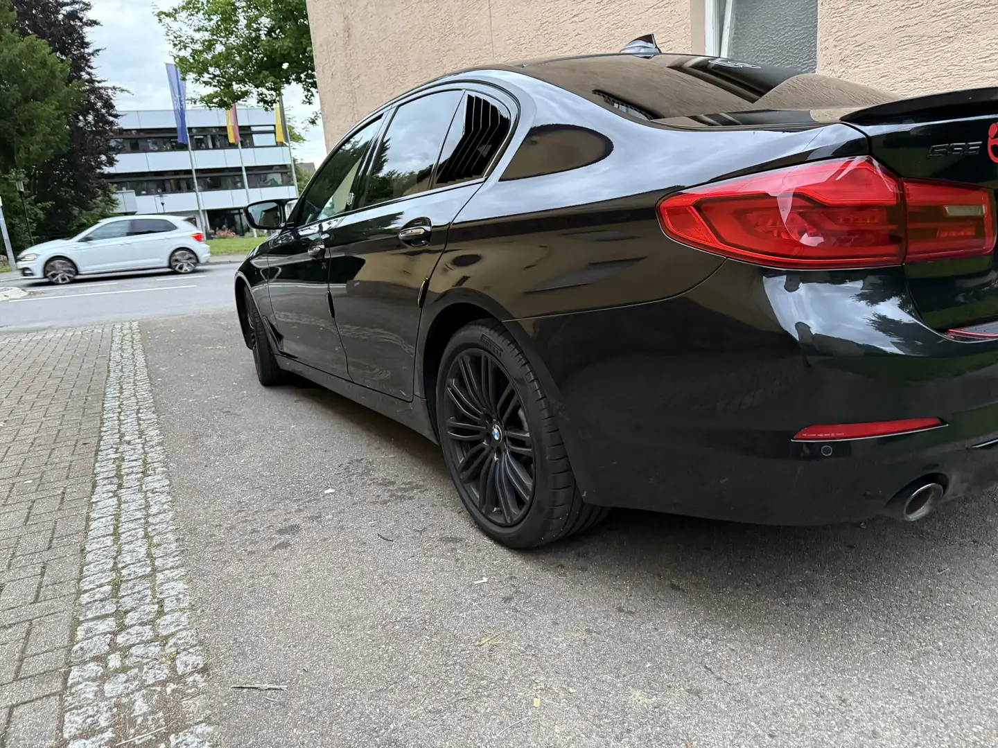 BMW 520 bmw 5 G30.  520 - 1