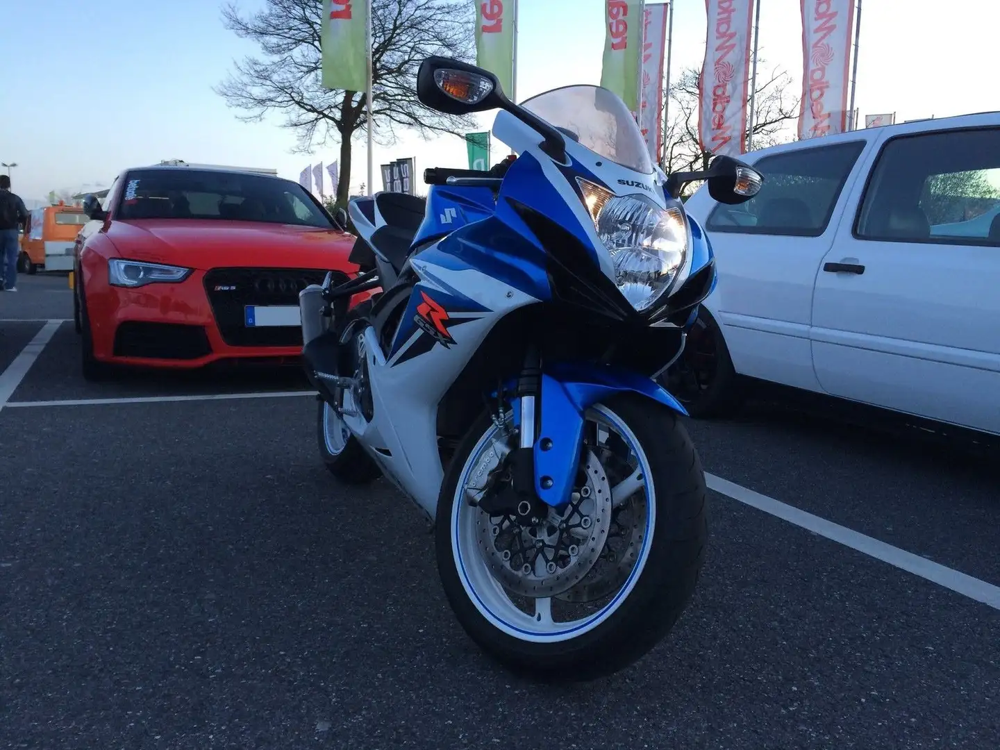 Suzuki GSX-R 600 Niebieski - 2