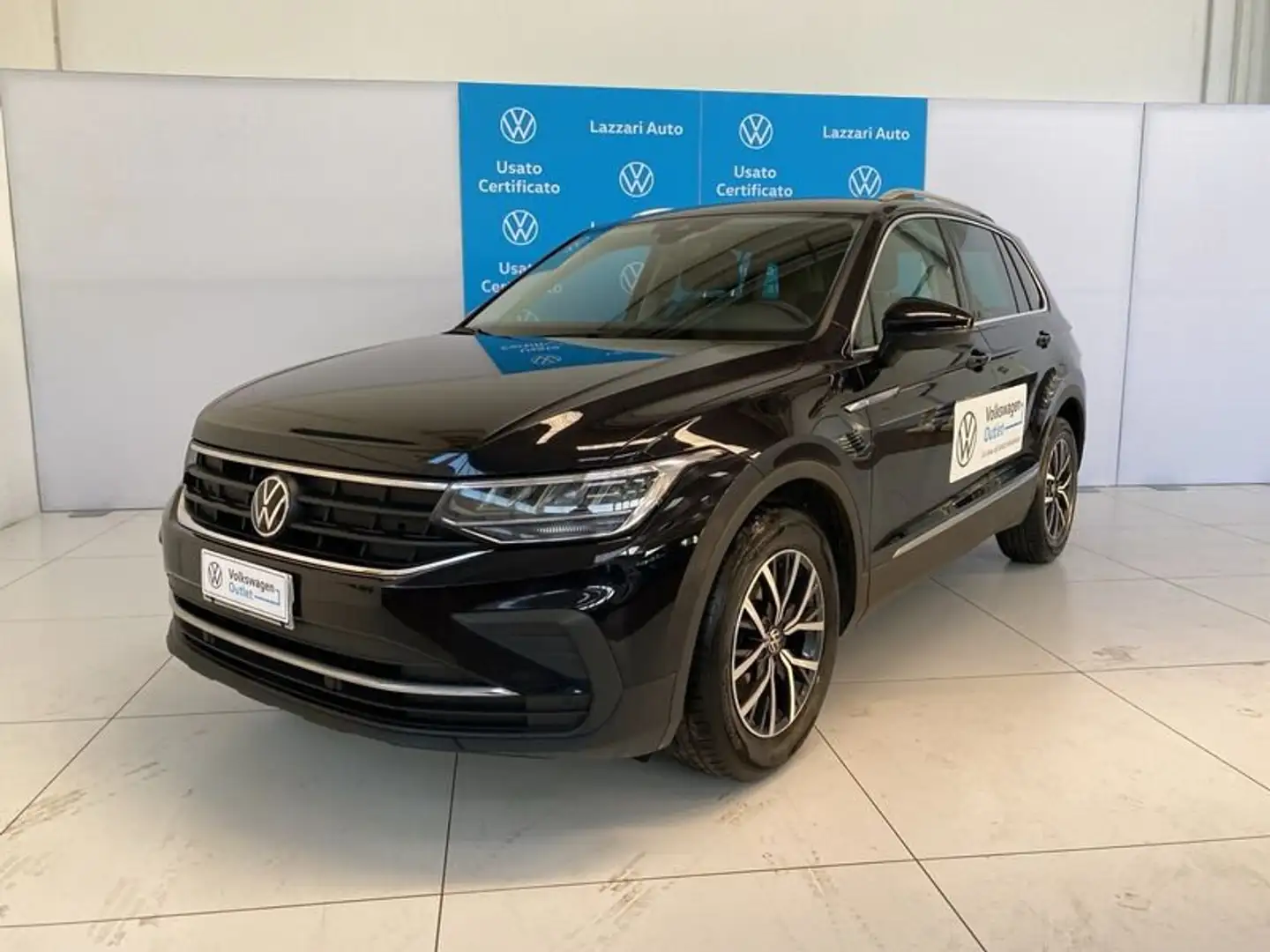 Volkswagen Tiguan 1.5 TSI ACT Life Black - 1