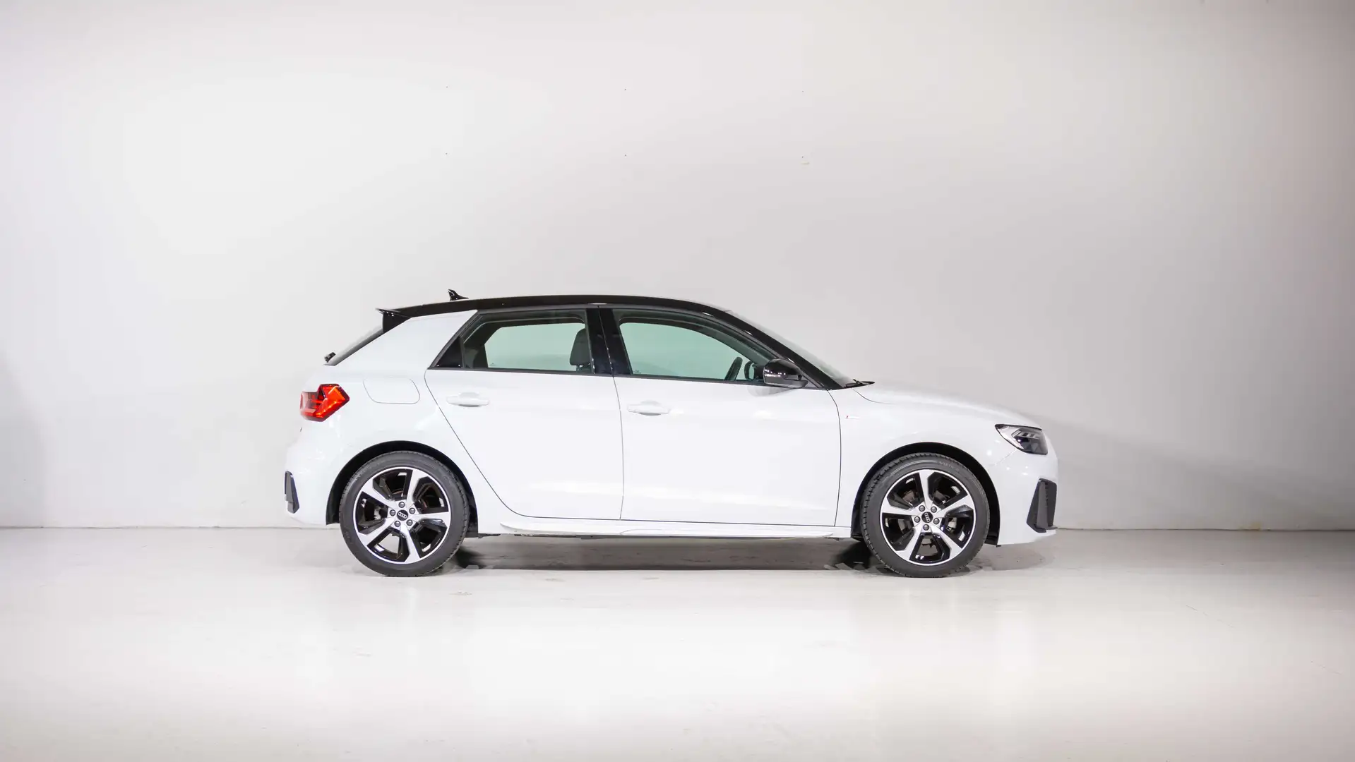 Audi A1 1.0 30 TFSI S TR ADRENAL BLACK SPORTBACK 5P Blanco - 2
