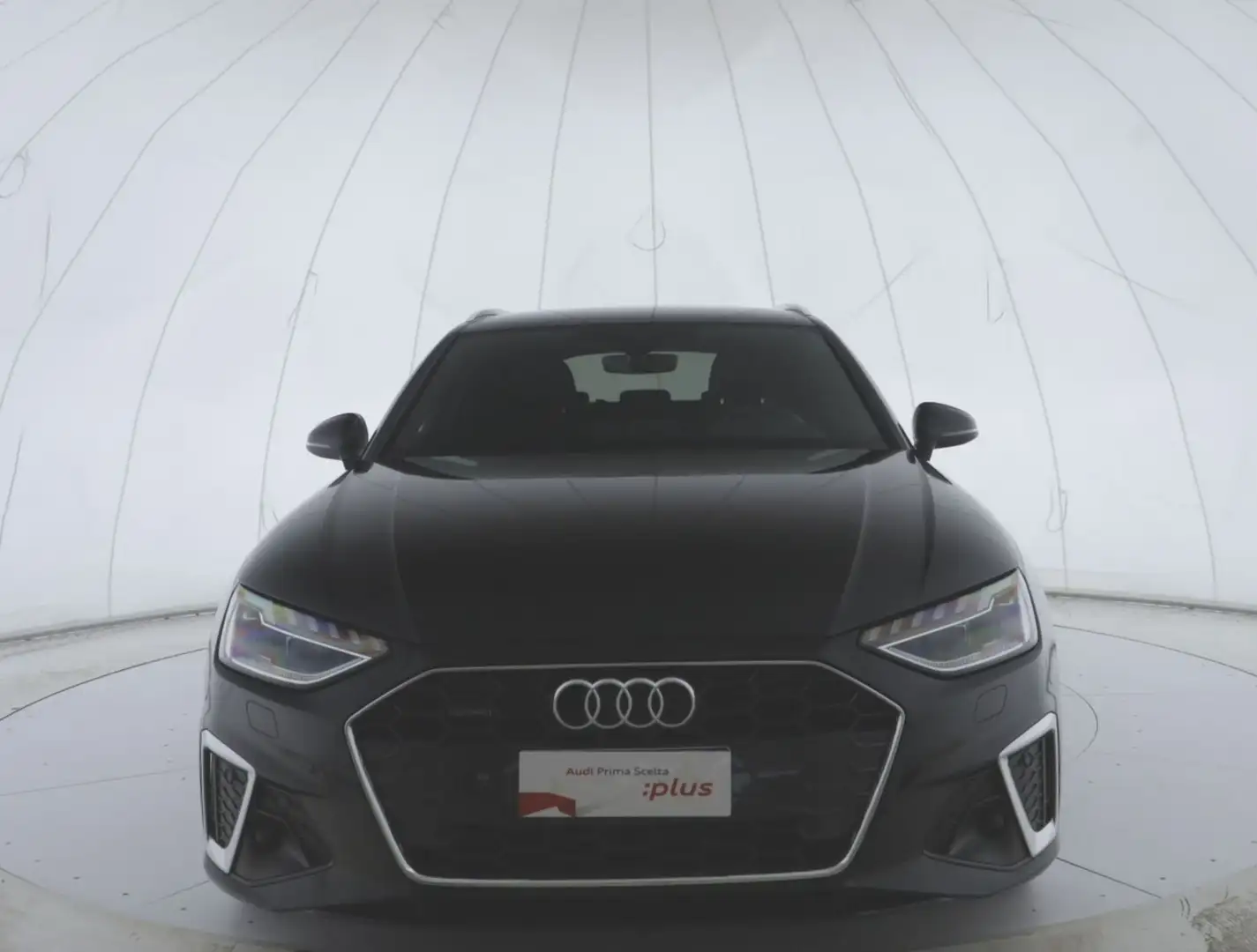 Audi A4 Avant 40 TDI quattro S tronic S line edition Zwart - 2