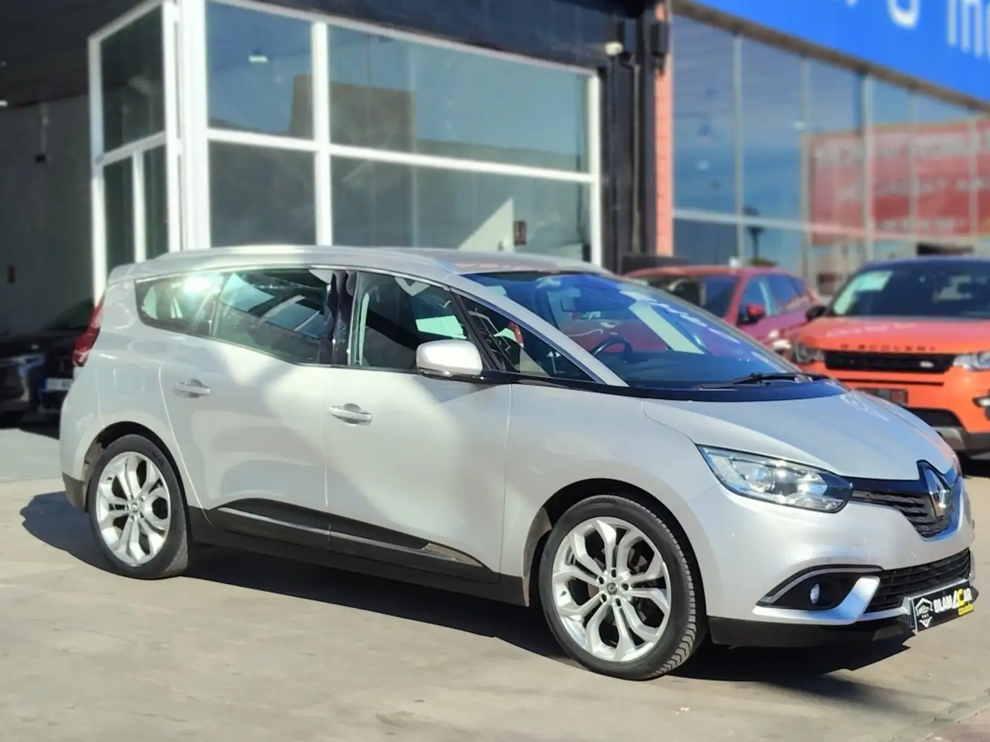 Renault Grand Scenic 1.6dCi Zen 96kW Plateado - 1