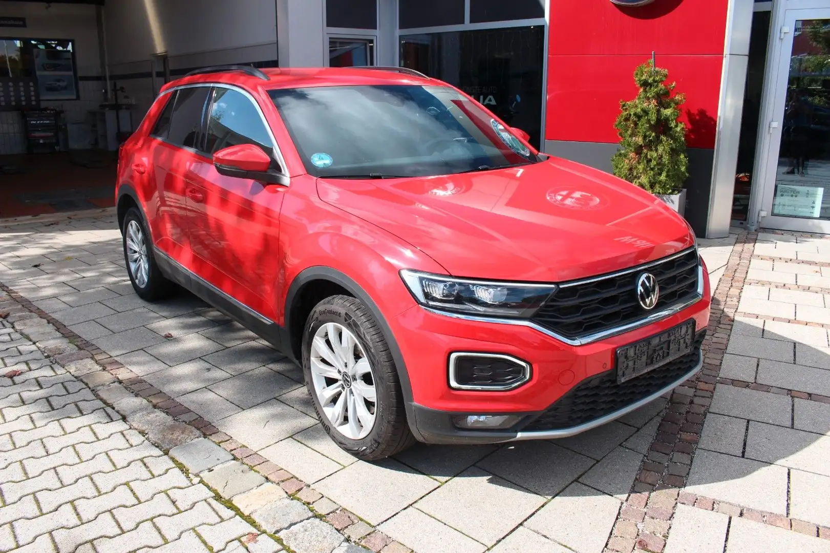 Volkswagen T-Roc Sport LED/NAVI/8FACH Rot - 2