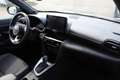 Toyota Yaris Cross 1.5 Hybrid Dynamic Automaat/Navigatie/Cruise contr Grijs - thumbnail 2