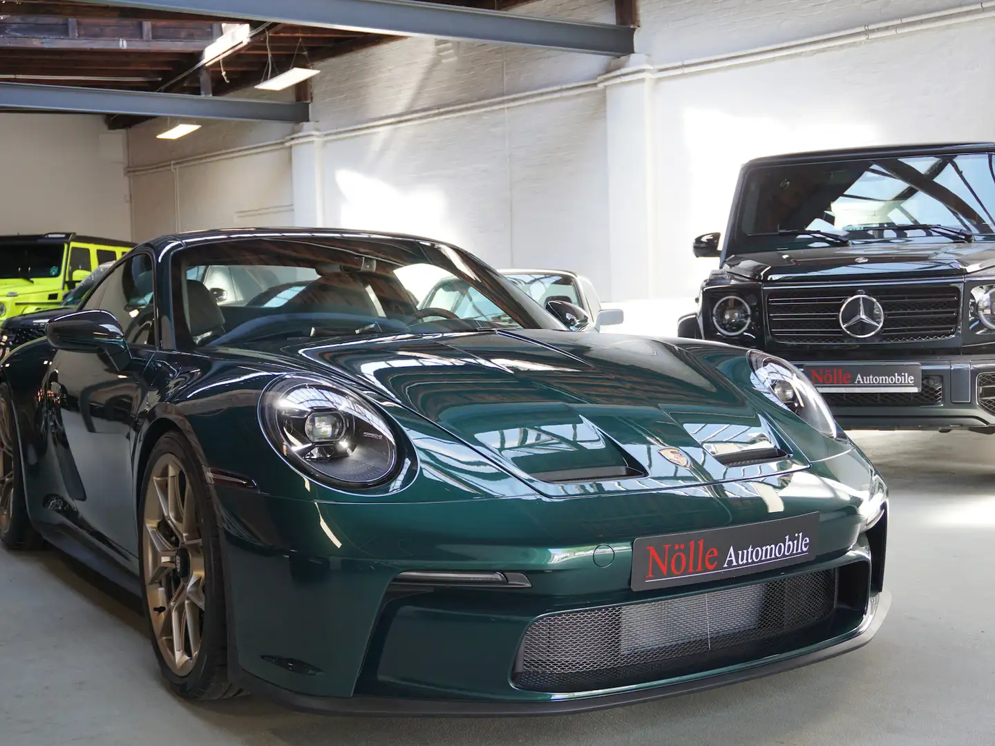 Porsche 911 992 Touring PTS Carbon PCCB Lift PDLS+ PPF Grün - 2