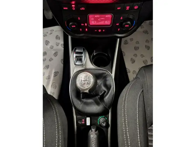 Alfa Romeo Mito view 9