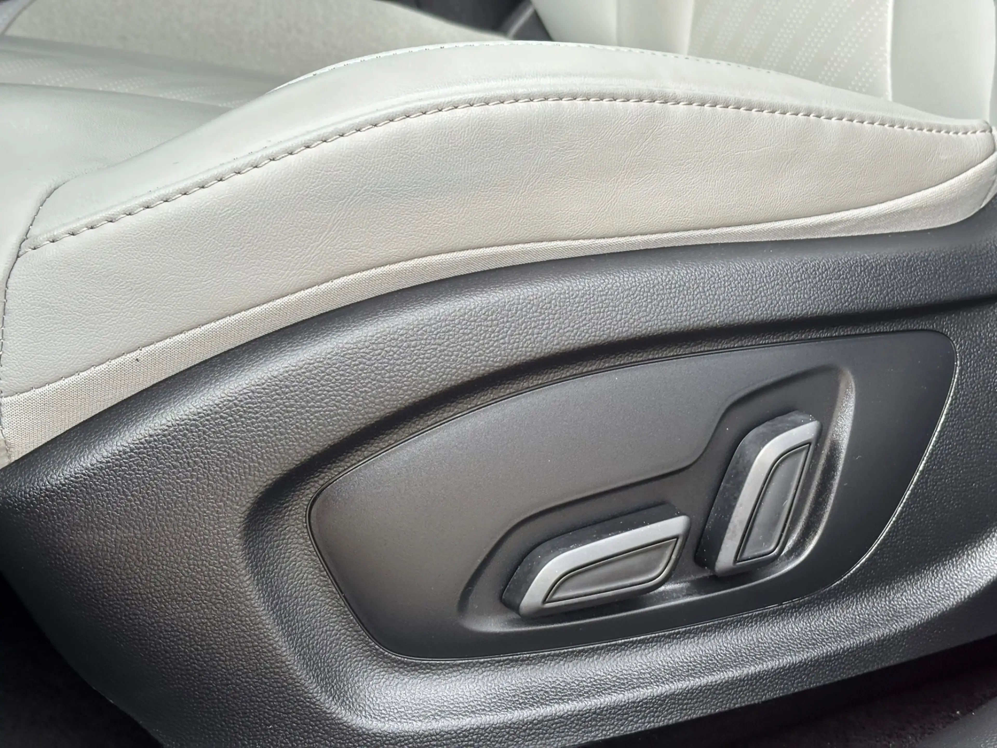 MG MG5 Electric Standard Range Luxury 50 kWh / Applecarpl — photo 8