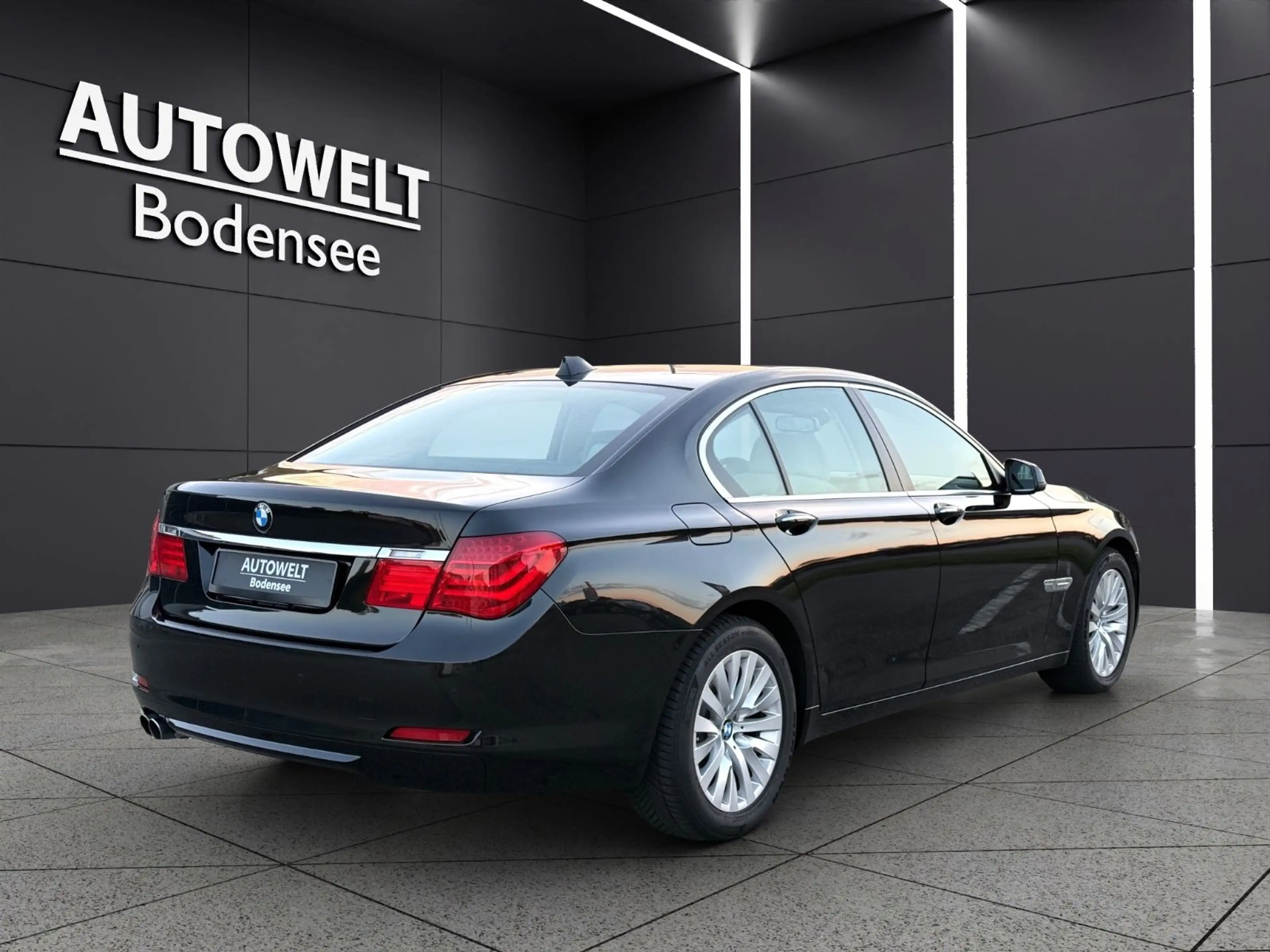BMW 730 d XENON-NAVI-LEDER-MEMORY-HEAD-HIFI-ASSIST — photo 5