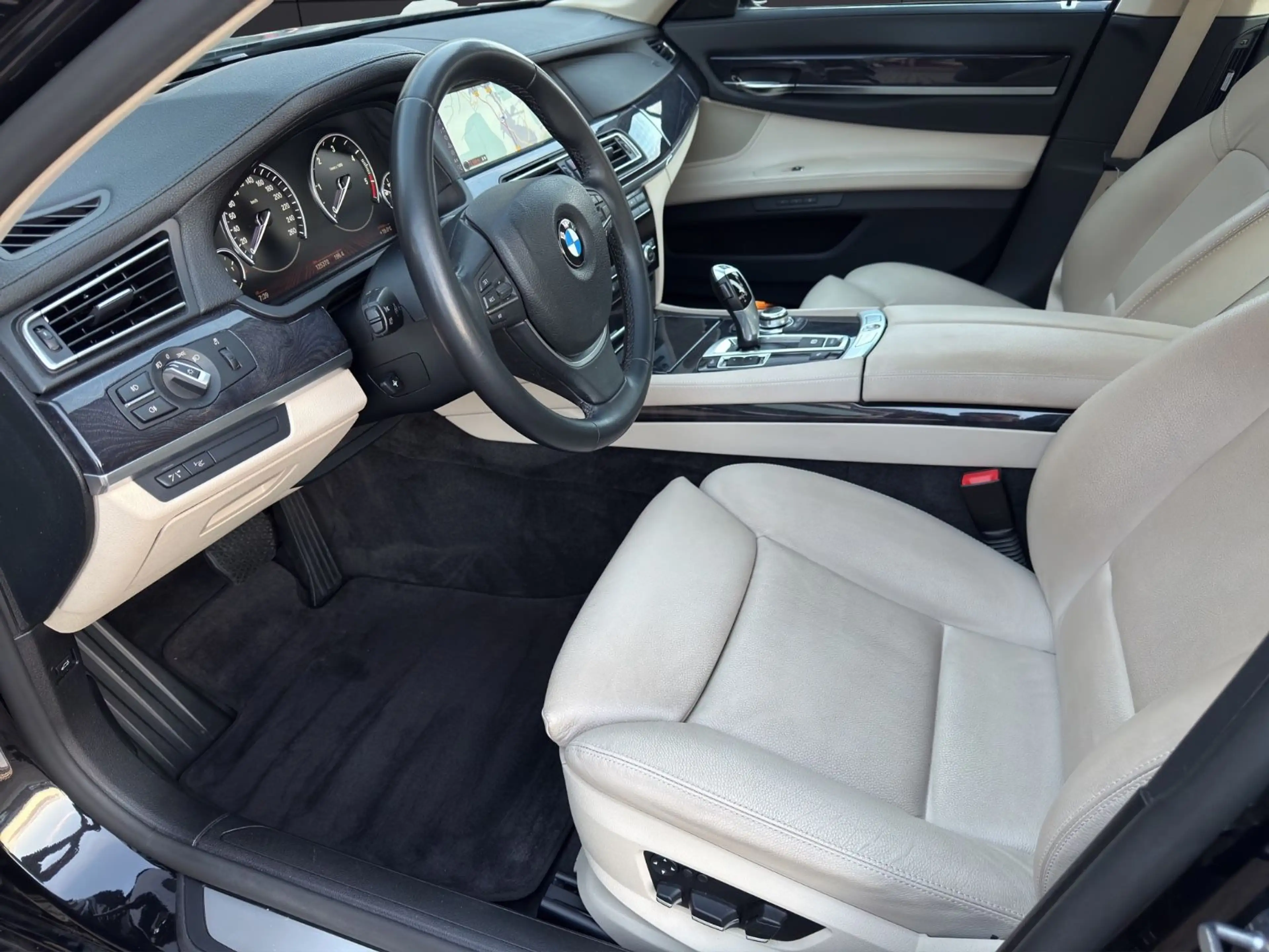 BMW 730 d XENON-NAVI-LEDER-MEMORY-HEAD-HIFI-ASSIST — photo 11
