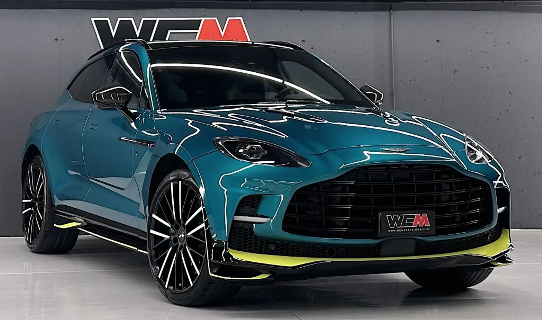Aston Martin DBX 707 Vert - 1