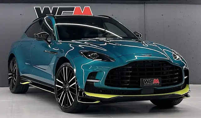 Aston Martin DBX 707