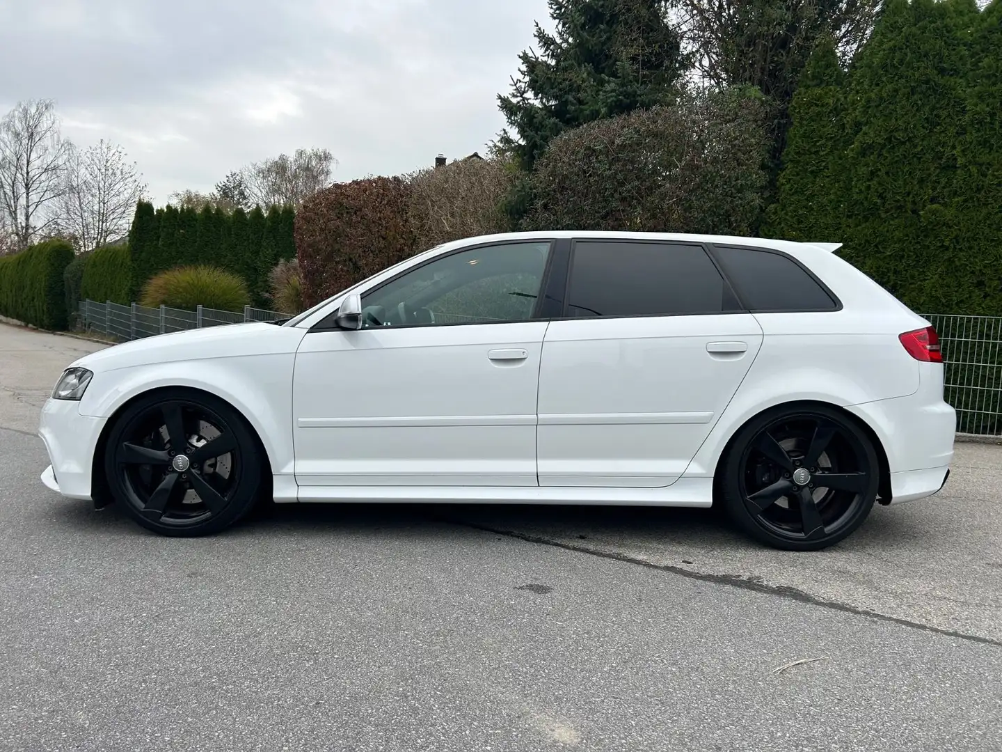 Audi RS3 8p RS 3 Sportback 2.5 TFSI quattro Weiß - 2