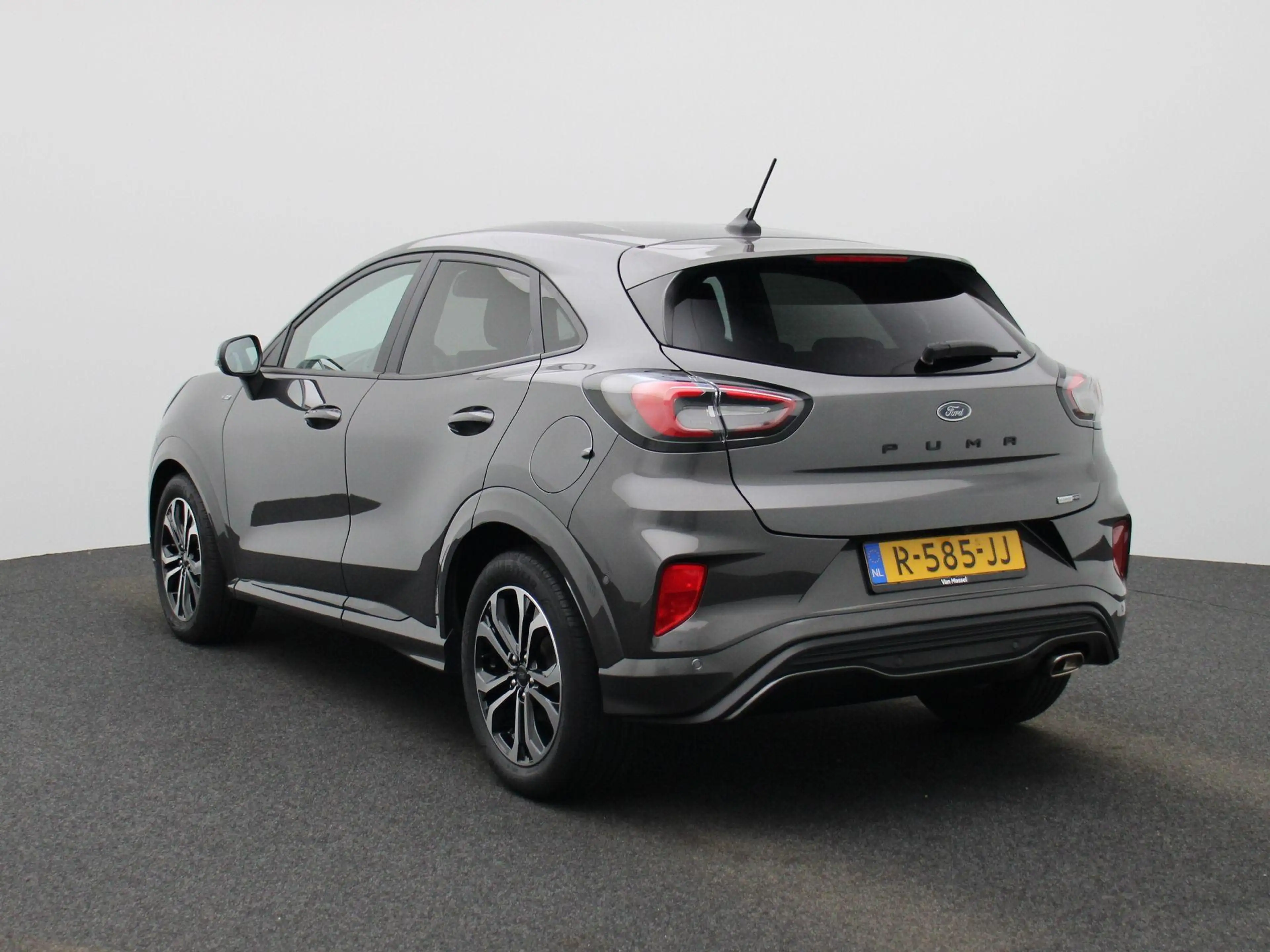 Ford Puma 1.0 EcoBoost Hybrid ST-Line X — photo 2