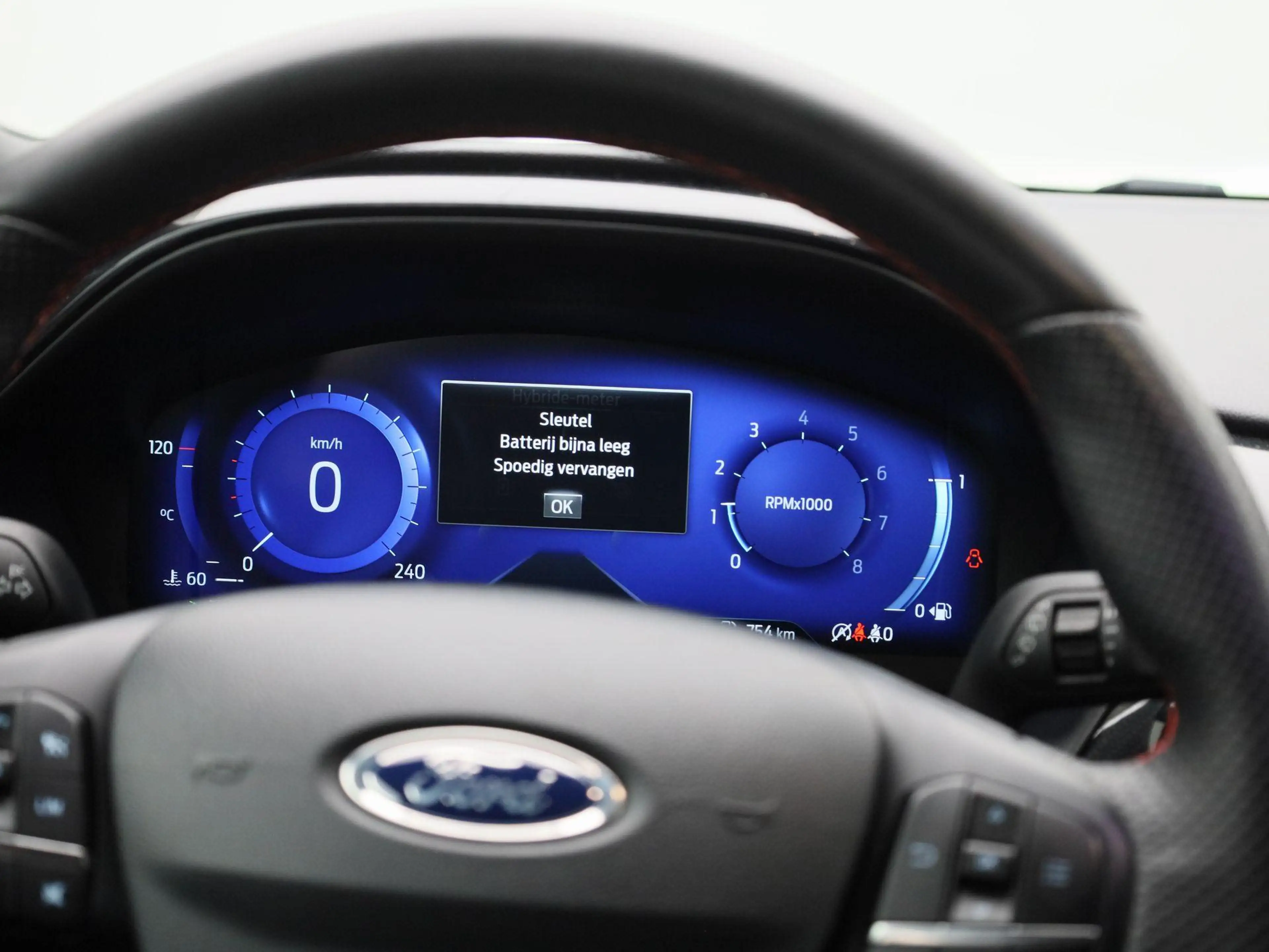 Ford Puma 1.0 EcoBoost Hybrid ST-Line X — photo 8