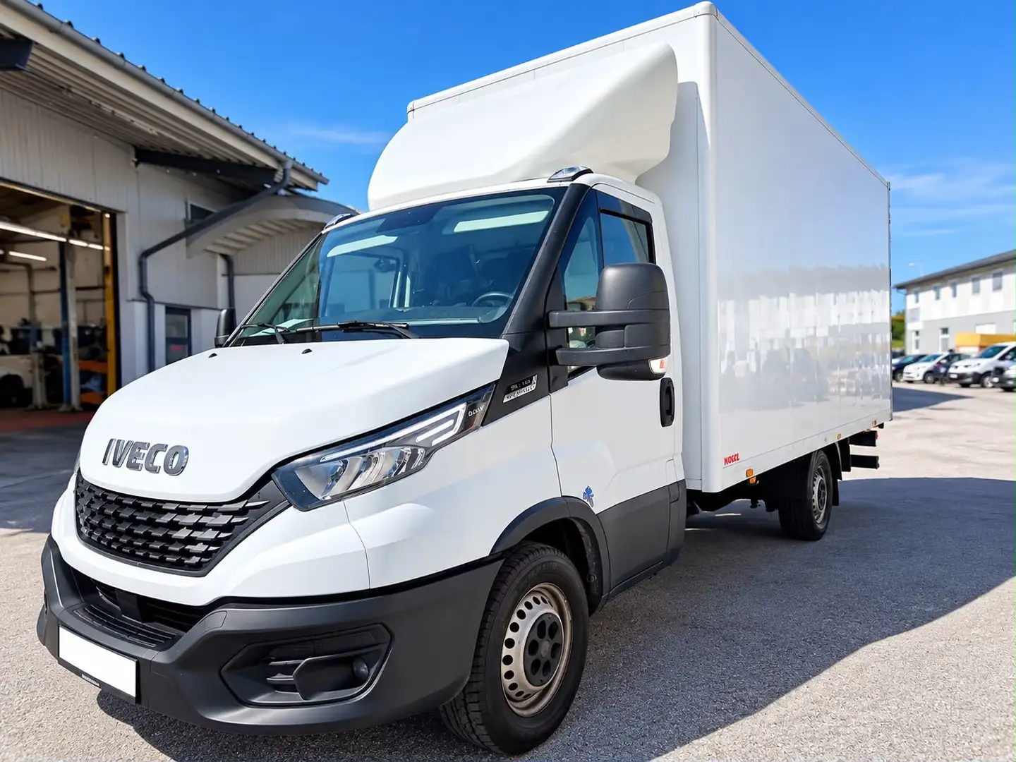 Iveco Daily 35S16 *PICKERL*KLIMA*AUTOMATIK*BÜHNE* Weiß - 1
