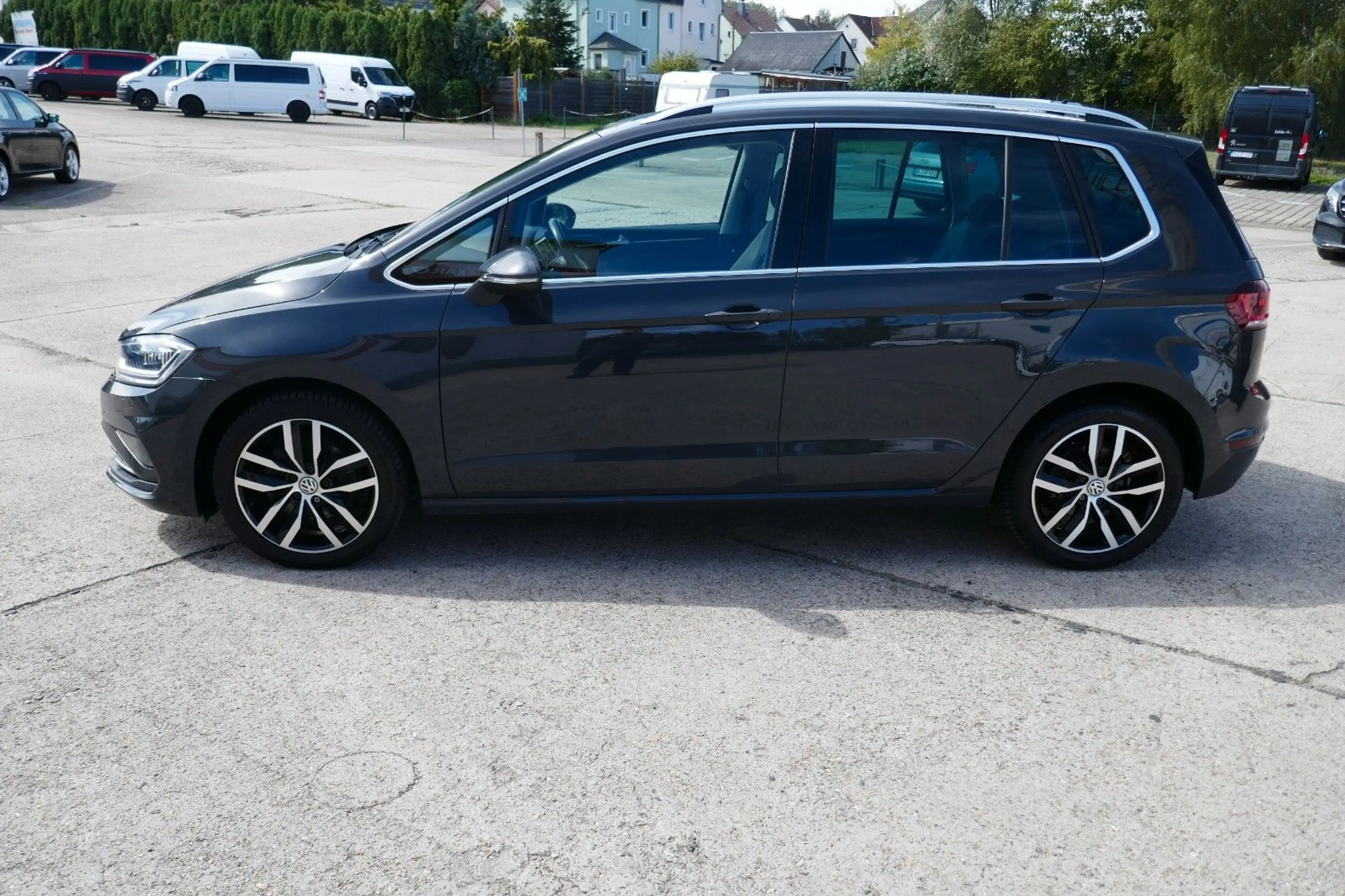 Volkswagen Golf Sportsvan VII Highline AHk/ACC/Navi/RFK/App — photo 5