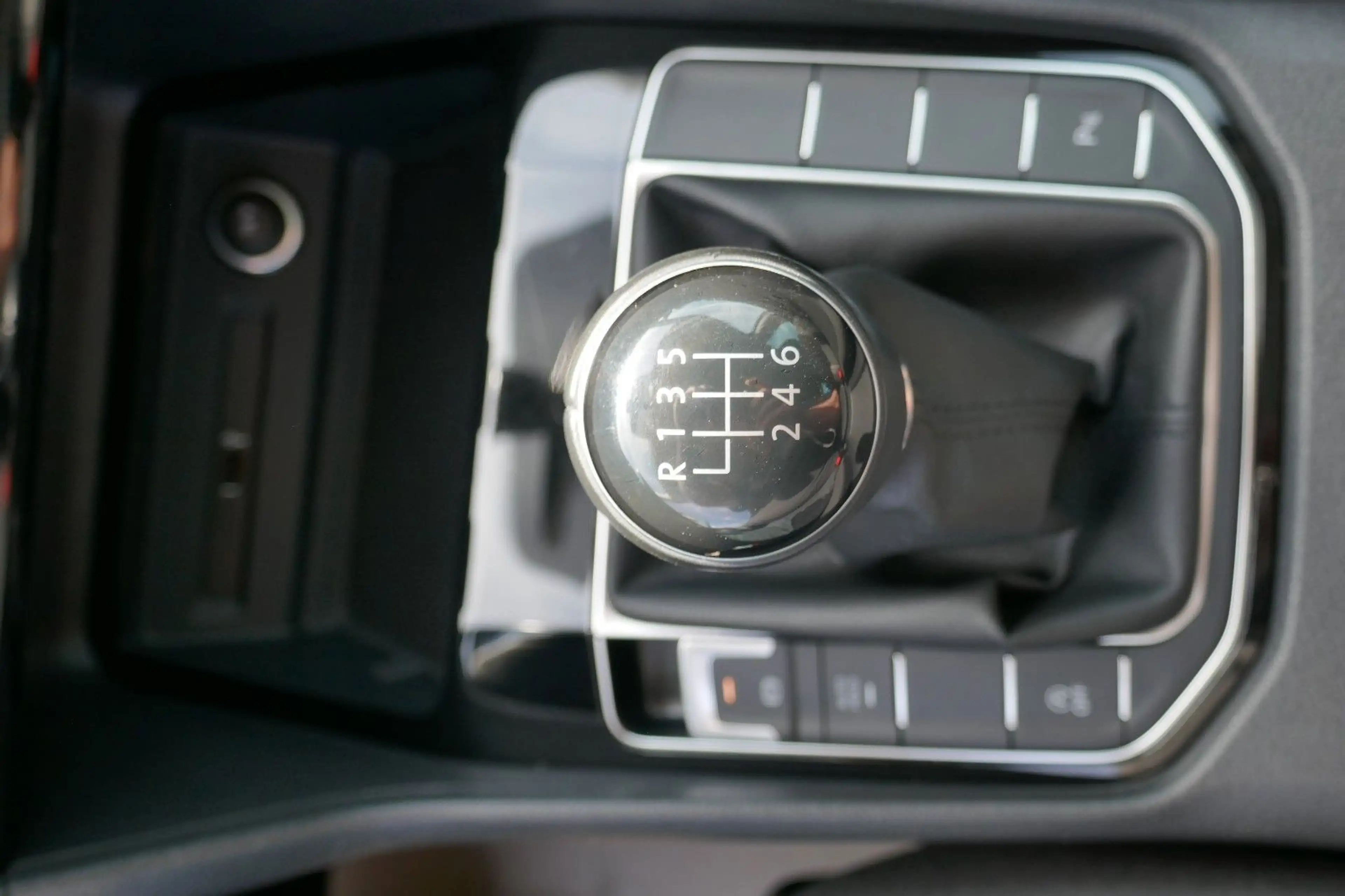 Volkswagen Golf Sportsvan VII Highline AHk/ACC/Navi/RFK/App — photo 15