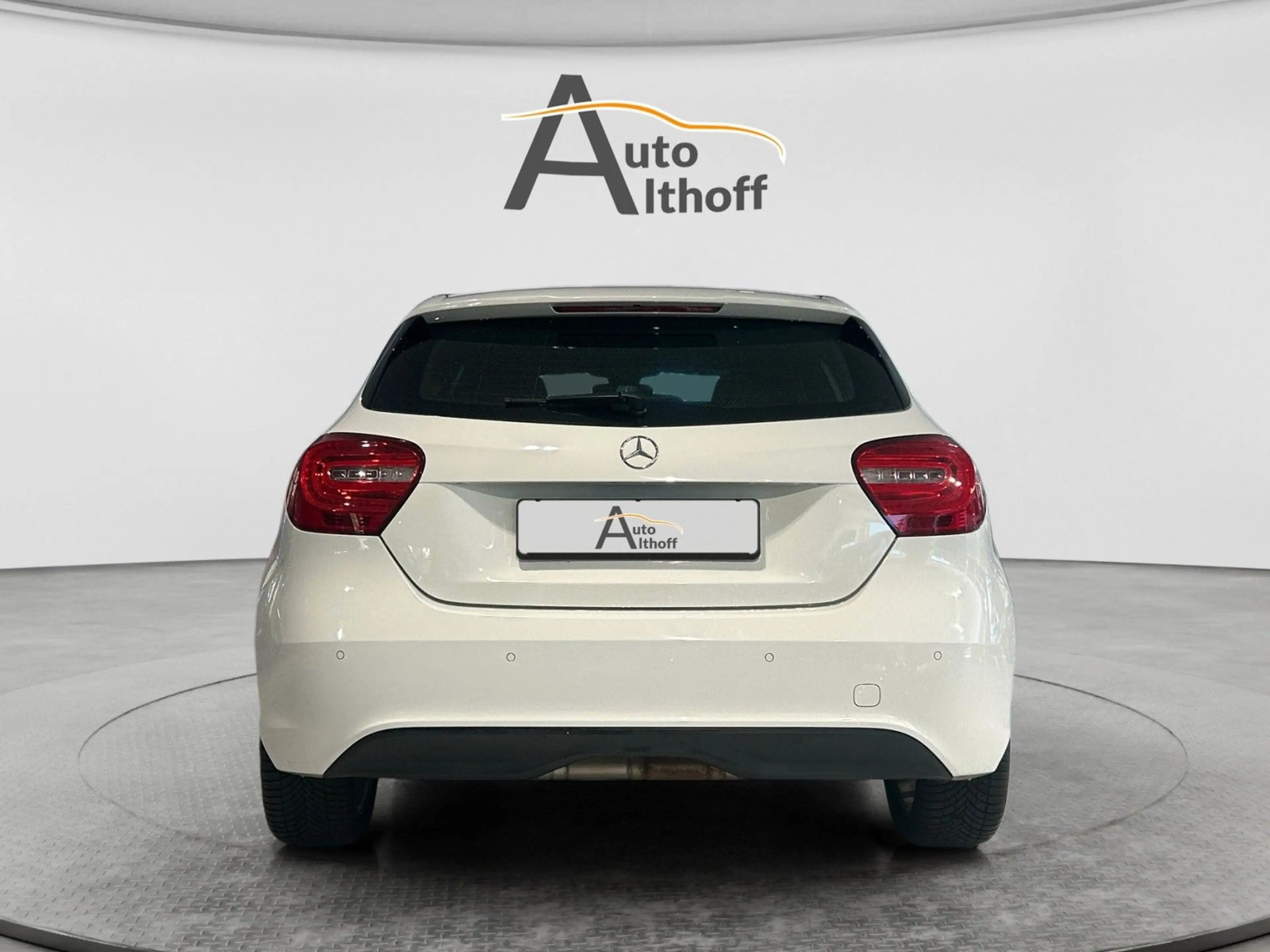 Mercedes-Benz A 180 A180 Style NAVI SITZ BI-XENON KLIMA — photo 5