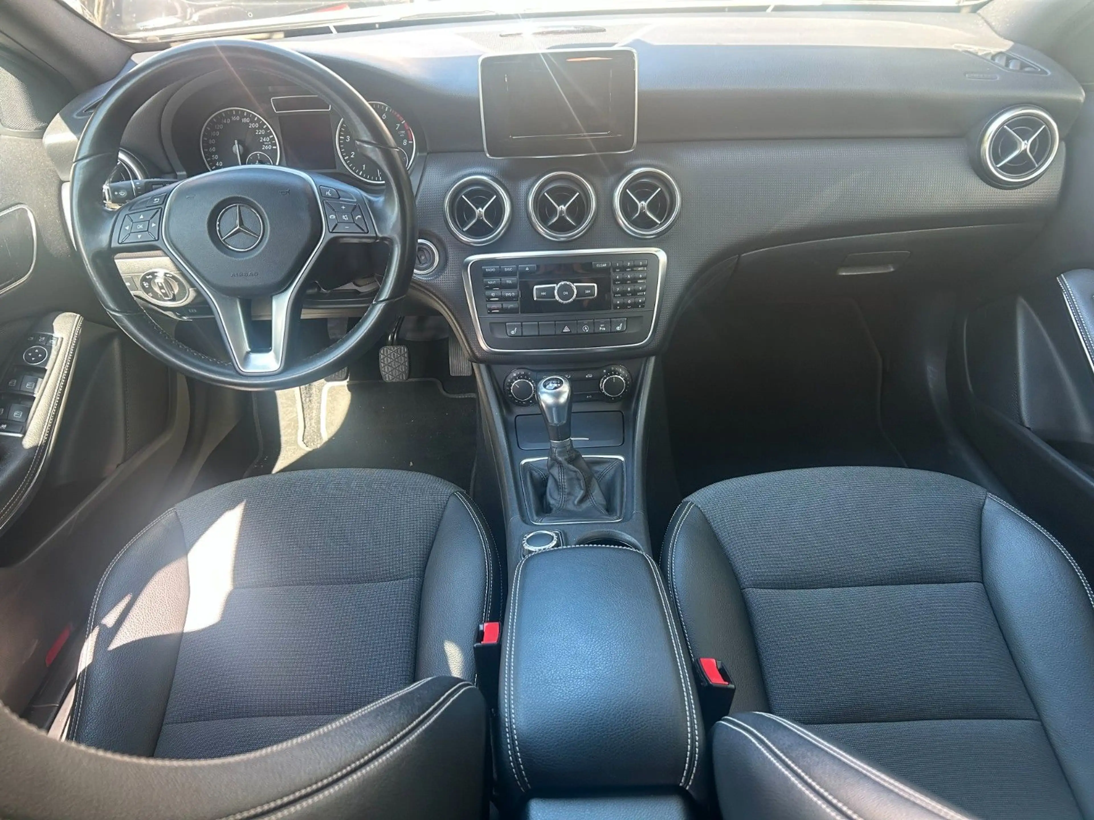 Mercedes-Benz A 180 A180 Style NAVI SITZ BI-XENON KLIMA — photo 11