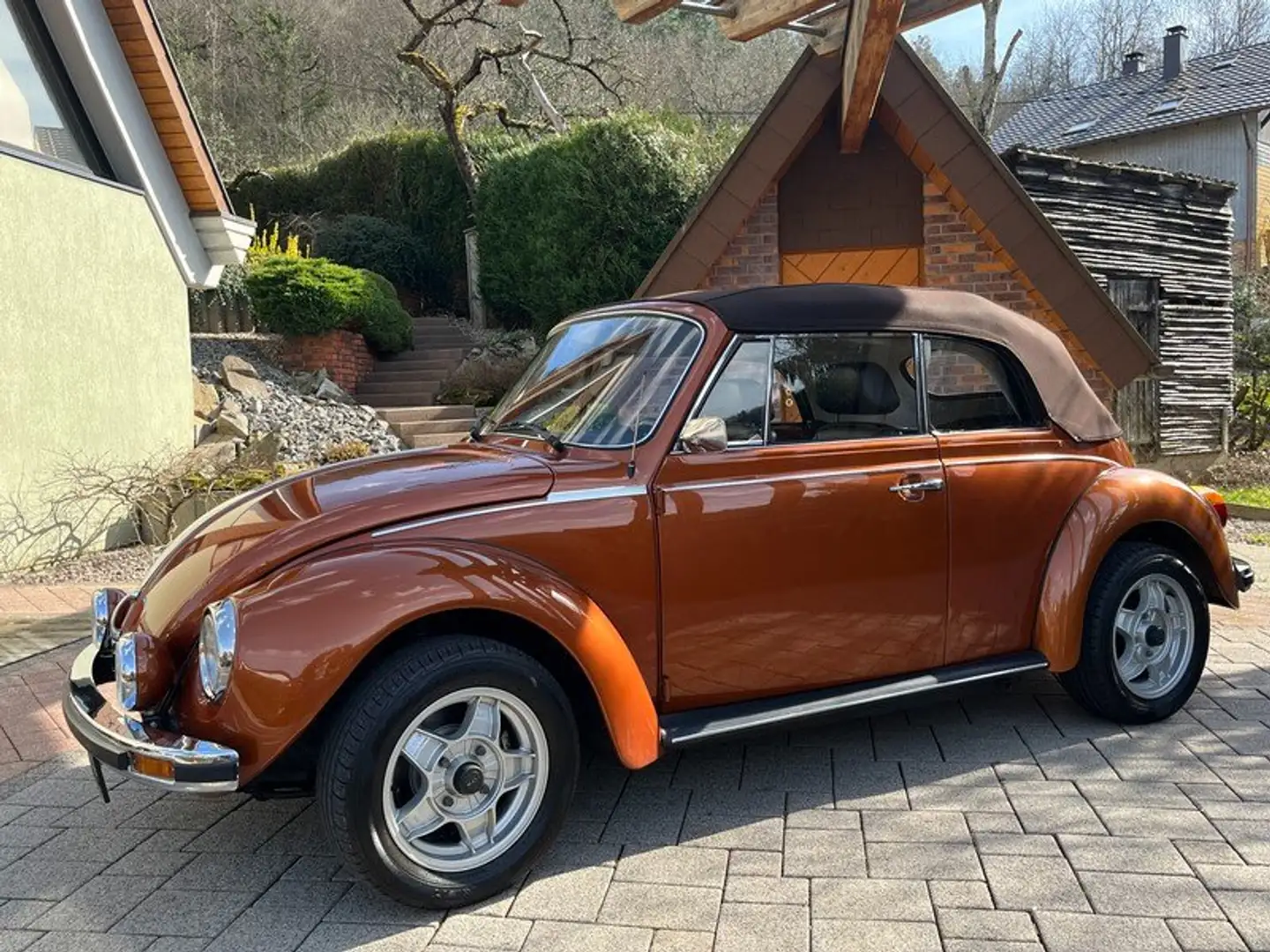 Volkswagen Coccinelle 1303 cabriolet  CUIR Коричневый - 1