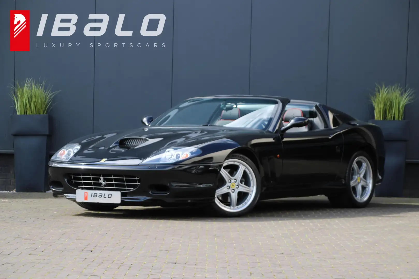 Ferrari Superamerica 575 | 540pk | 1 van 559 | 25.249km | Negru - 1