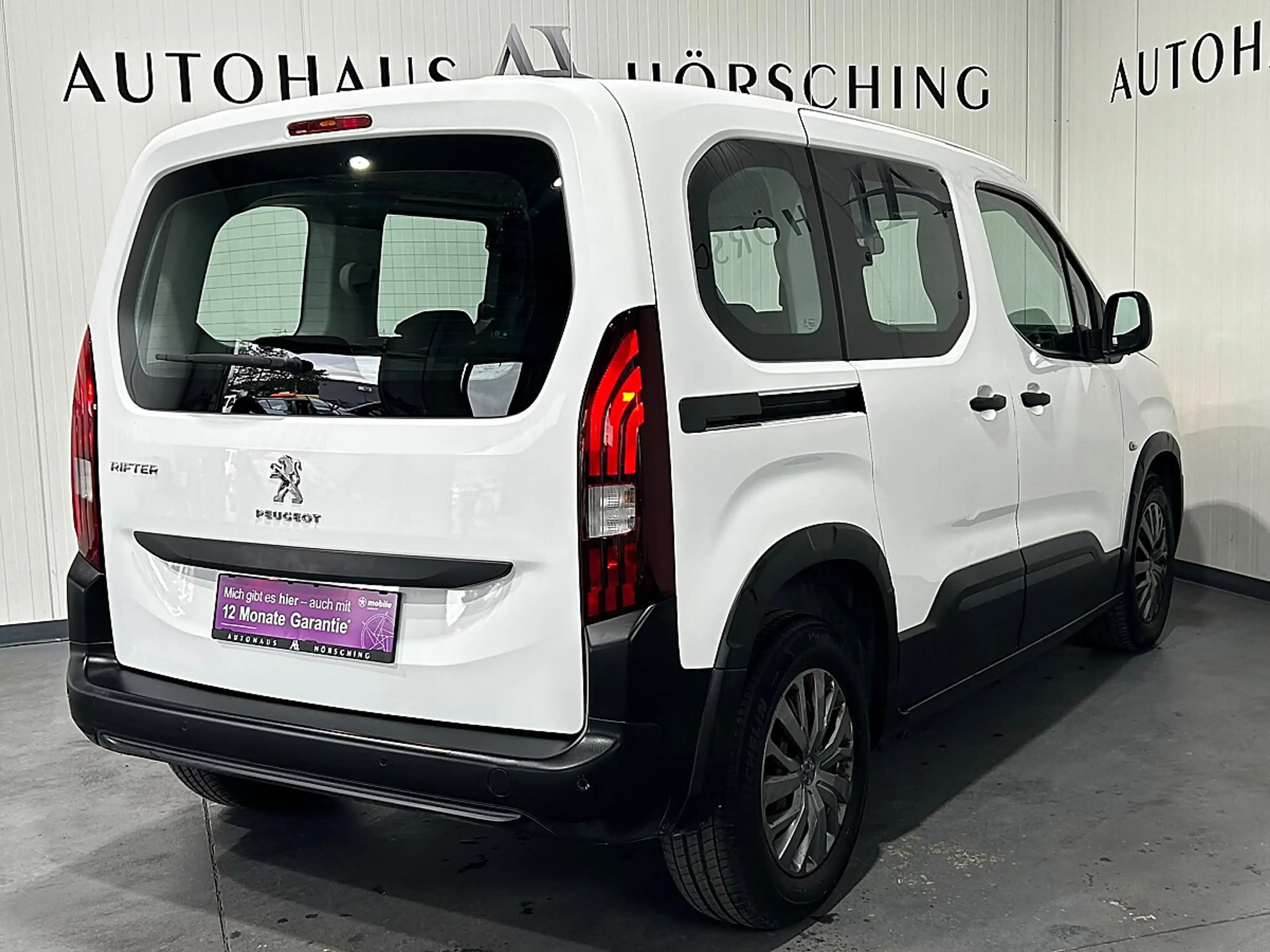 Peugeot Rifter 1,2 PureTech 110 S&S Active — photo 4