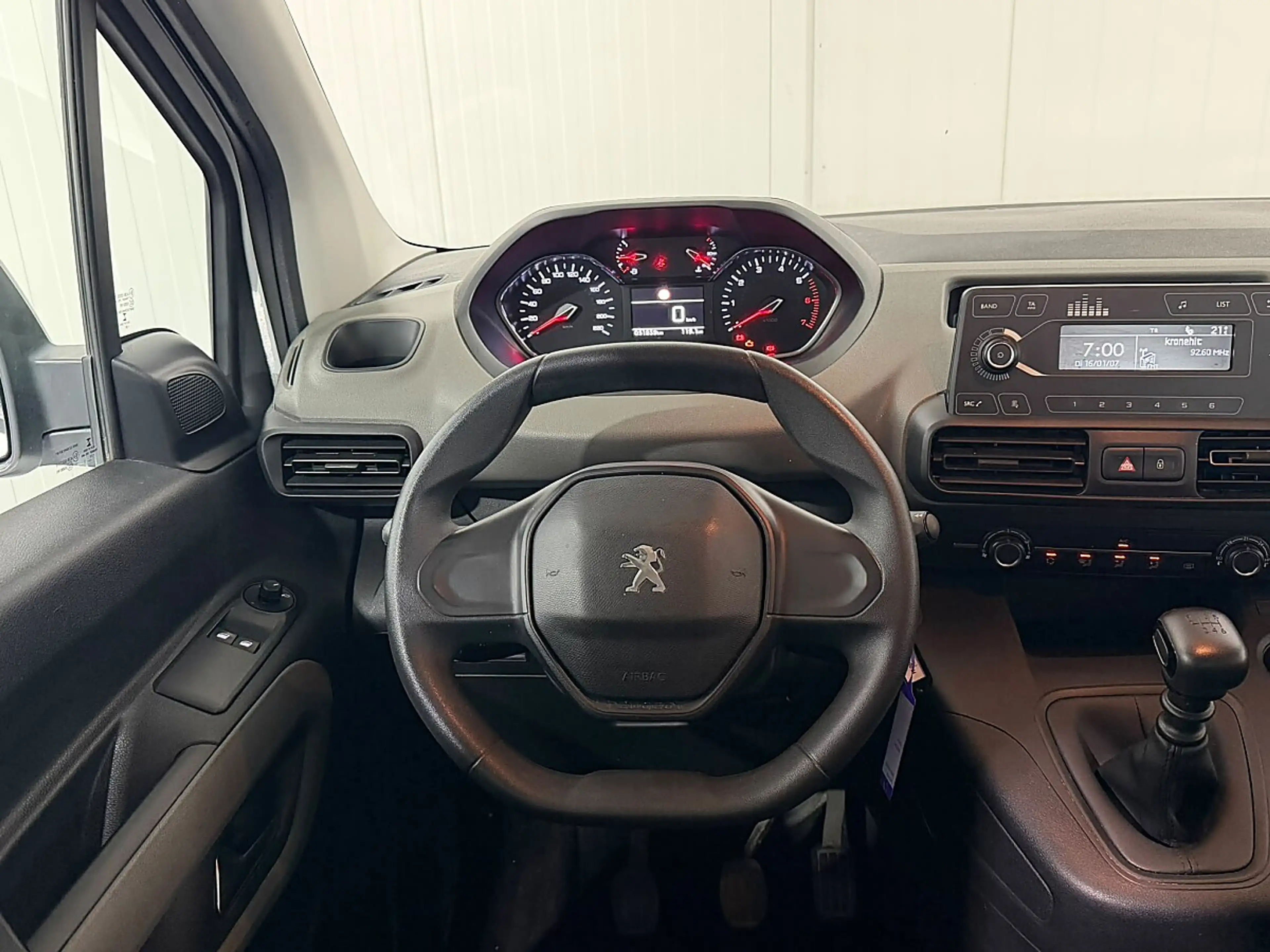 Peugeot Rifter 1,2 PureTech 110 S&S Active — photo 9