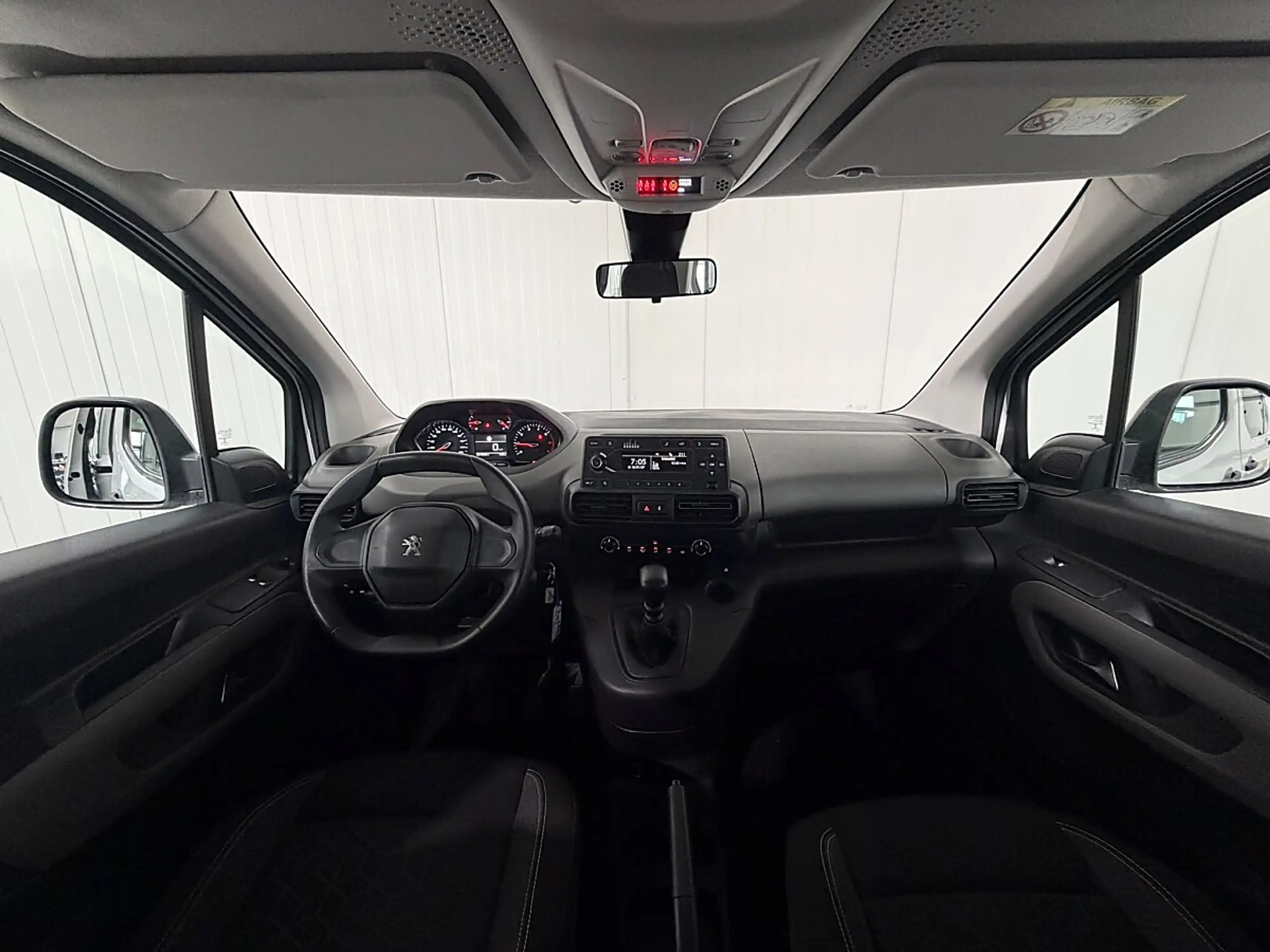 Peugeot Rifter 1,2 PureTech 110 S&S Active — photo 7