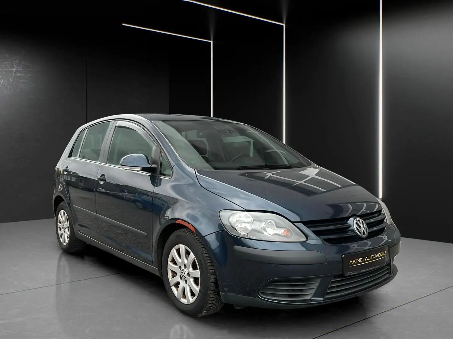 Volkswagen Golf Plus V 1.9 TDI Comfortline *AUTOMATIK*TÜV* Blau - 1