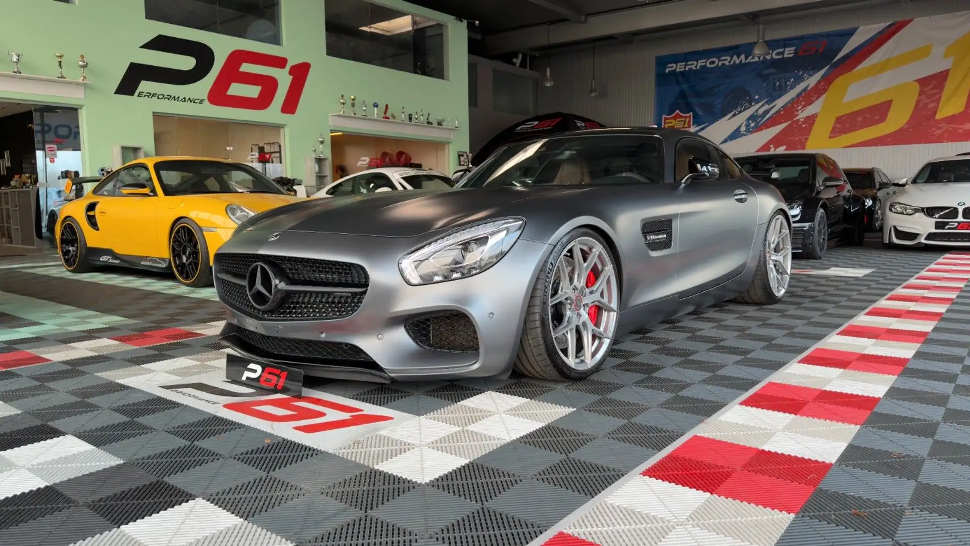 Mercedes-Benz AMG GT 4.0 V8 S DCT Grau - 1